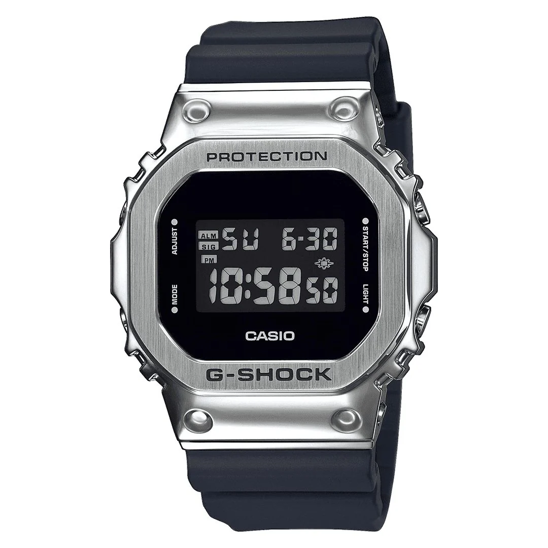 Orologio G-Shock GM-5600U-1ER Metal in resina e acciaio