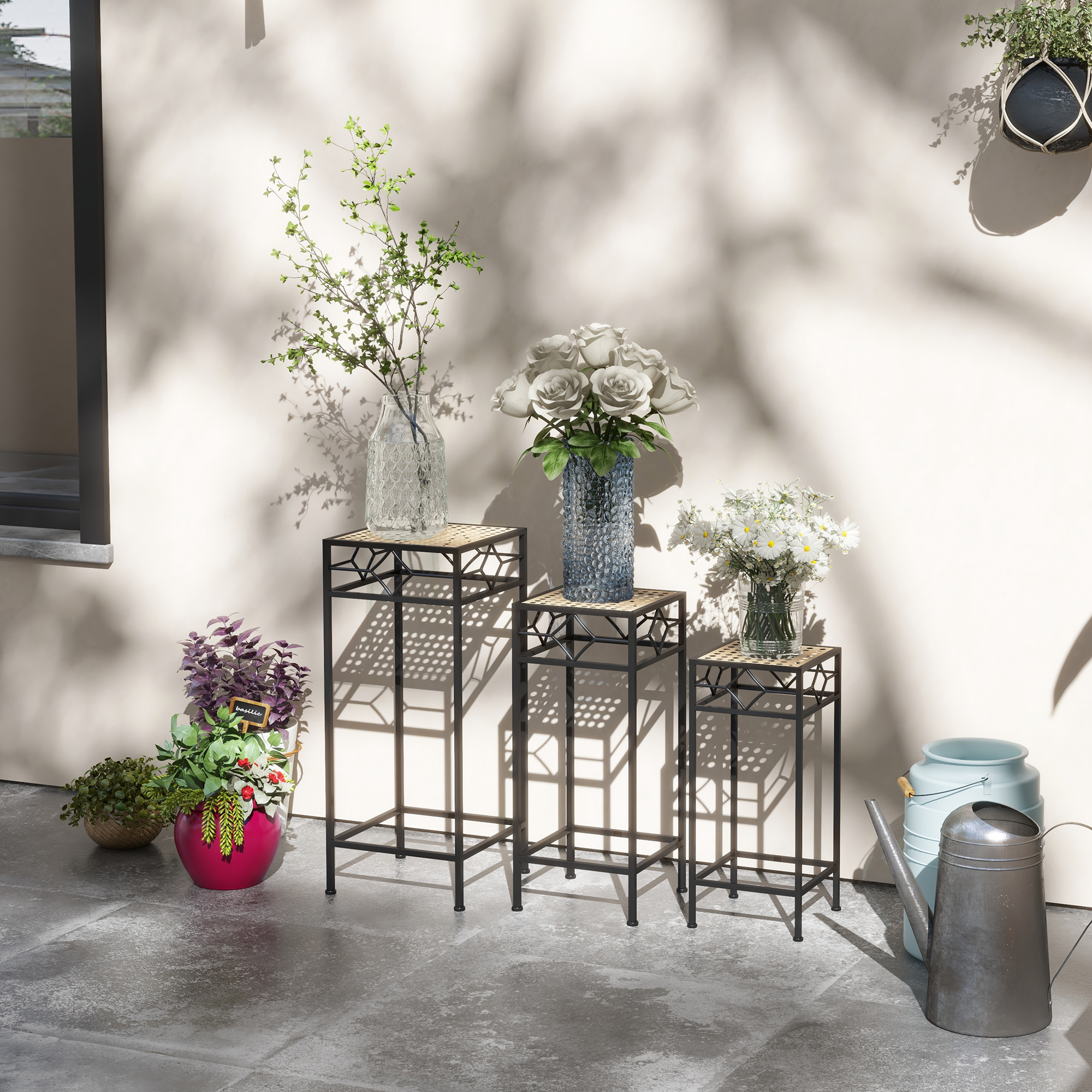 Outsunny Blumenständer, 3er-Set, rund, stapelbar, Rattanoptik, Metallbeine, In- und Outdoor, Schwarz/Gold