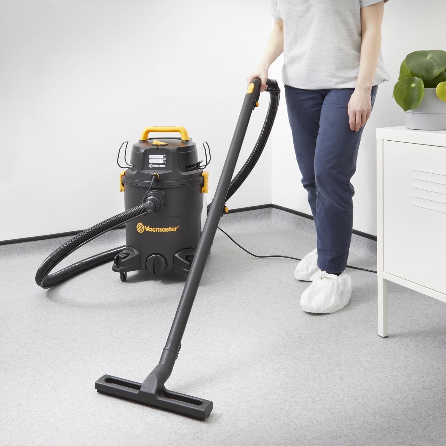 Vacmaster VK1323PFR 1300W 23L 3-in-1 Aspirapolvere Aspira, Lava & Asciuga, Pulisce Pavimenti & Tappeti,Aspirapolvere a bidone e a traino