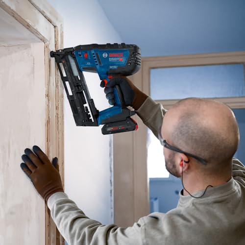 Bosch Professional 18V System Chiod. legno a batteria GNH 18V 64 2 (mod. azion. singola, idonea per chiodi: 32 64 mm, 16 ga (1,6 mm) e angolo di inclinazione di 20°, senza batterie e caricabatteria) : Amazon.it: Fai da te