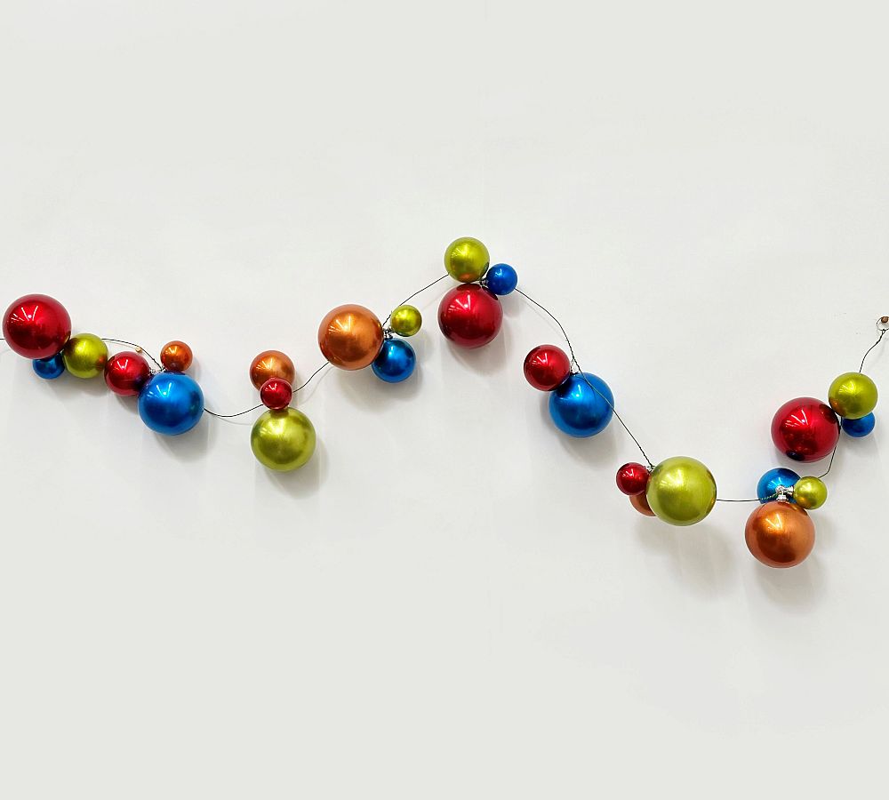 Handcrafted Ball Garland   tiaotiao