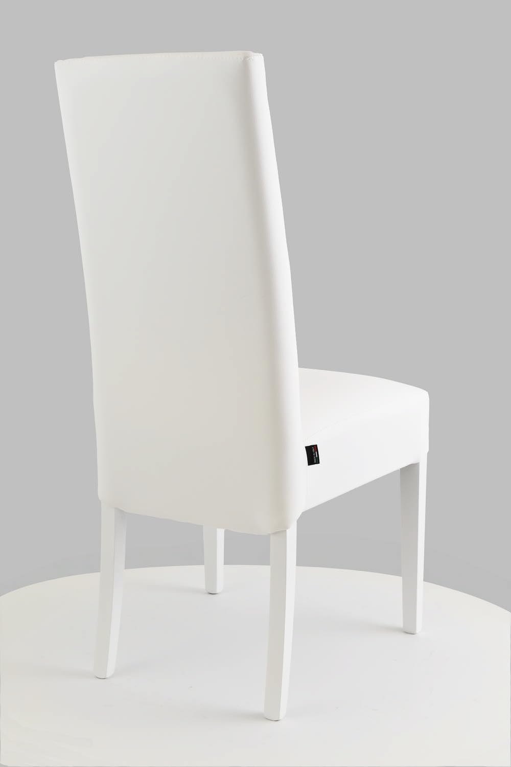 t m c s Tommychairs - Set 4 sedie imbottite modello Luisa per cucina e sala da pranzo, robusta struttura in legno di faggio bianco, seduta e schienale rivestiti in pelle artificiale bianco