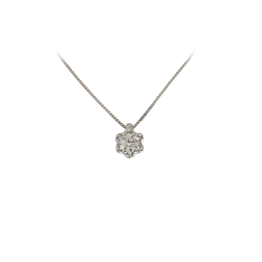 Collana con diamante punto luce ct 0.37 di qualit�� extra