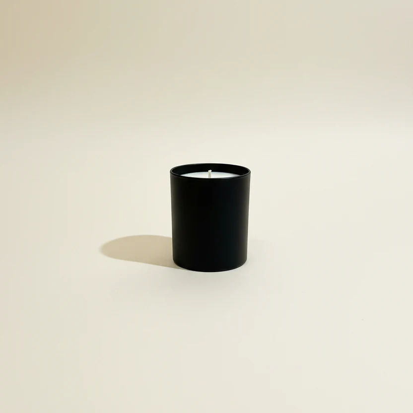Menes Luxury Scented Candle a?? Refined Citrus, Spice & Warm Woods (30cl)