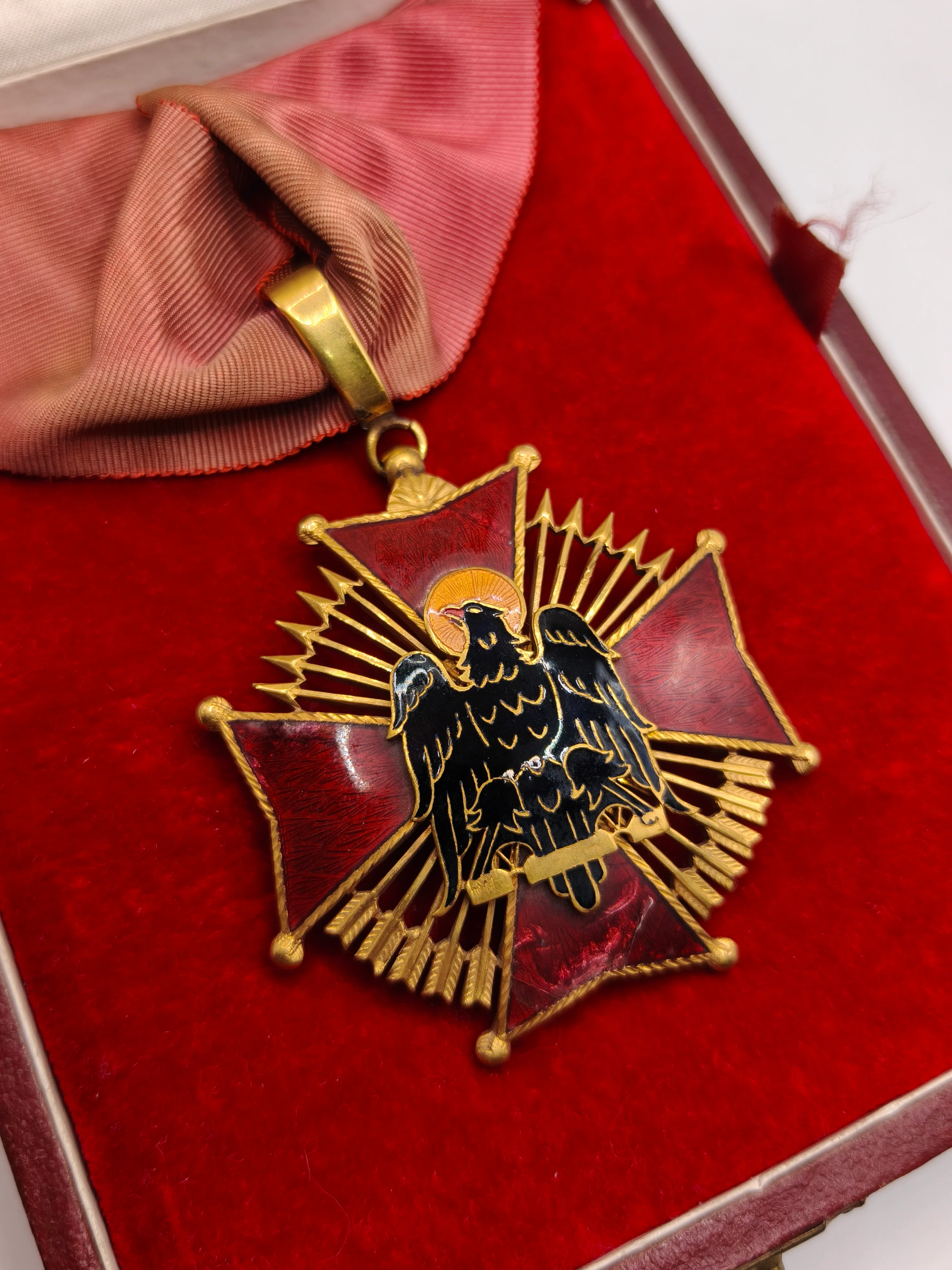 Medalla Encomendador Orden de Cisneros. ��poca Franco Espa?a