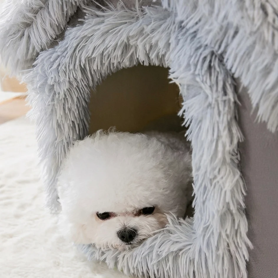 Pet Bed for Dogs & Cats �C Soft Fleece Cover & Non-Slip Base