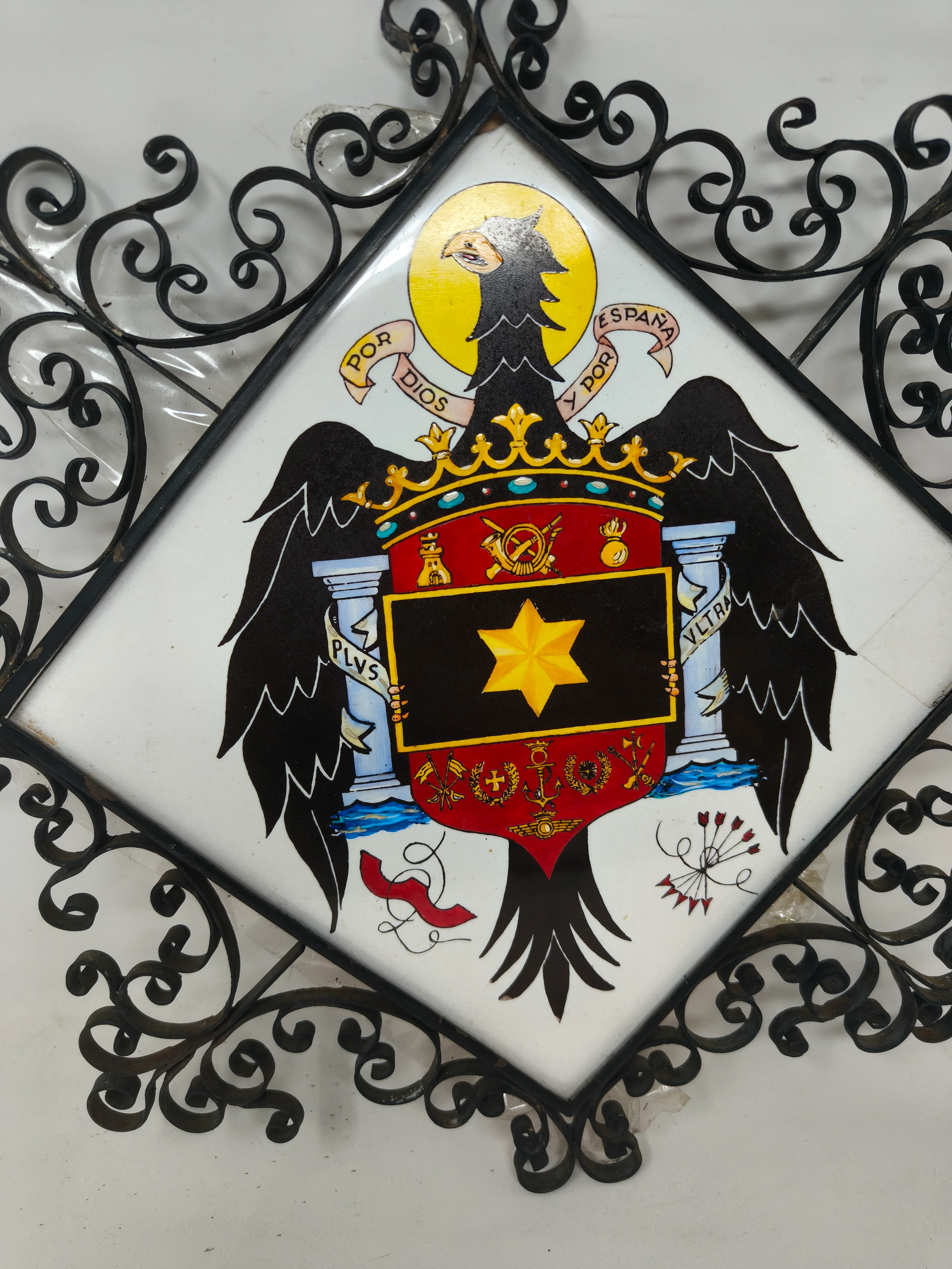 Escudo hermandad alf��rez provisional. Gran tama?o