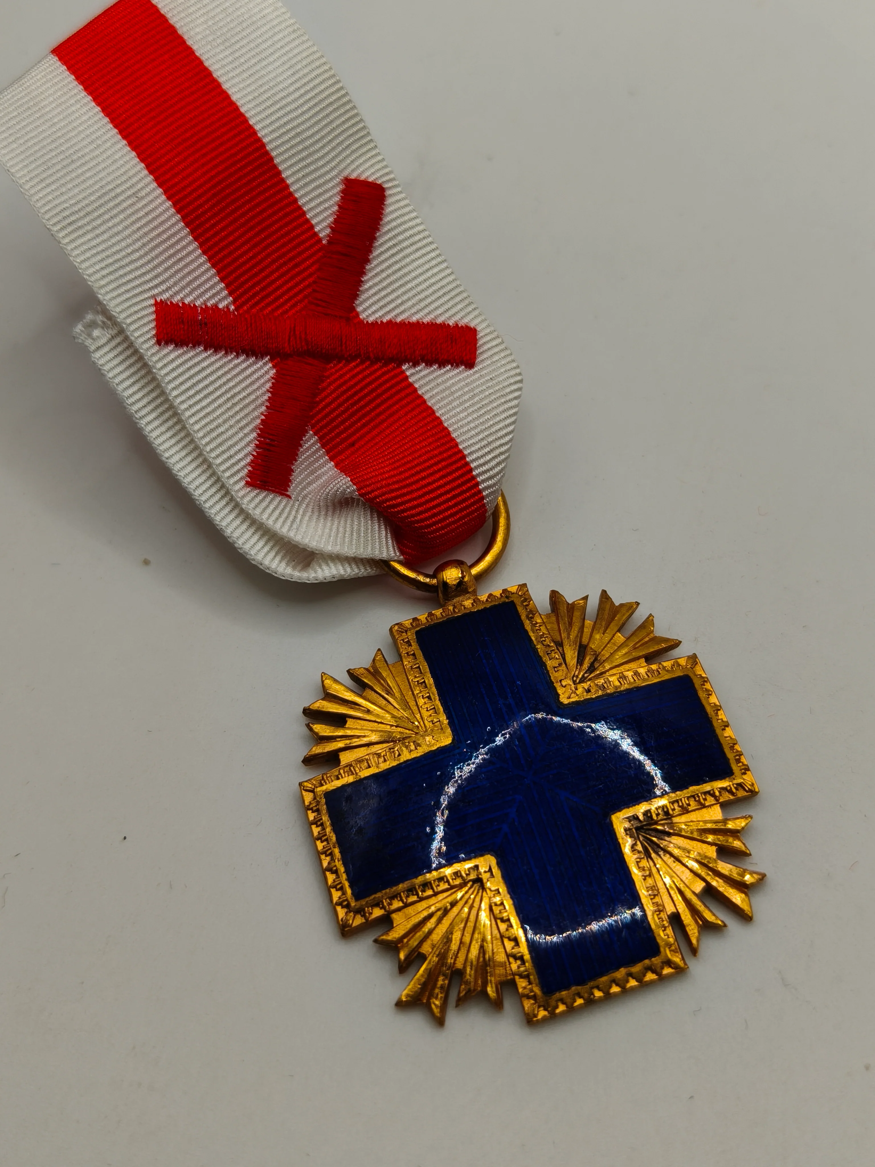 Medalla cruz roja Sudam��rica