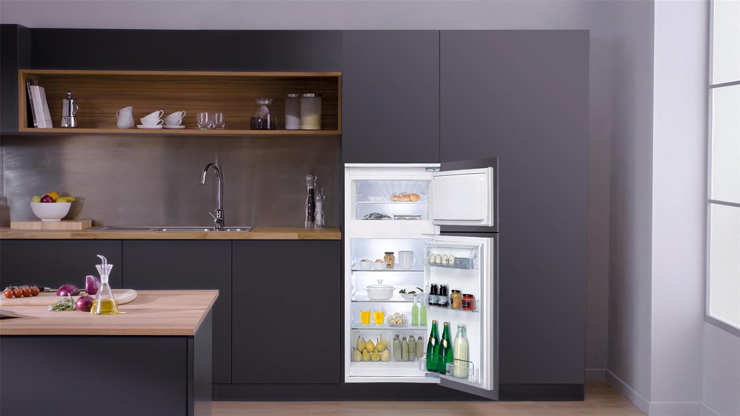 Bauknecht KDI 12S2 Einbau-Kühl-/Gefrierkombination, 173 l, elektronische Temperaturregelung, Abtauautomatik, LED-Beleuchtung, 36 dB leise, wechselbarer Türanschlag, Energieklasse E, Weiß