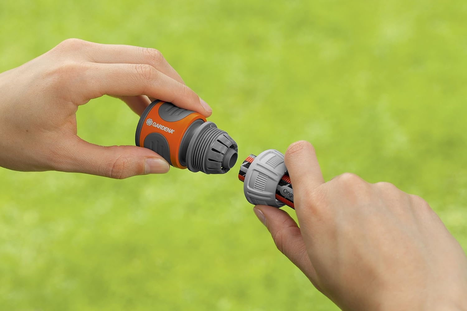 Gardena Comfort Vielflchenregner AquaContour Automatic: Flchenbewsserung für die individuelle Bewsserung nahezu jeder Gartenkontur, einfache Programmierung, Reichweite 2,5-10,5 m (8133-20)