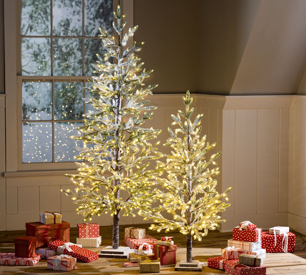 Pre Lit Faux Snowy Pine Tree   tiaotiao