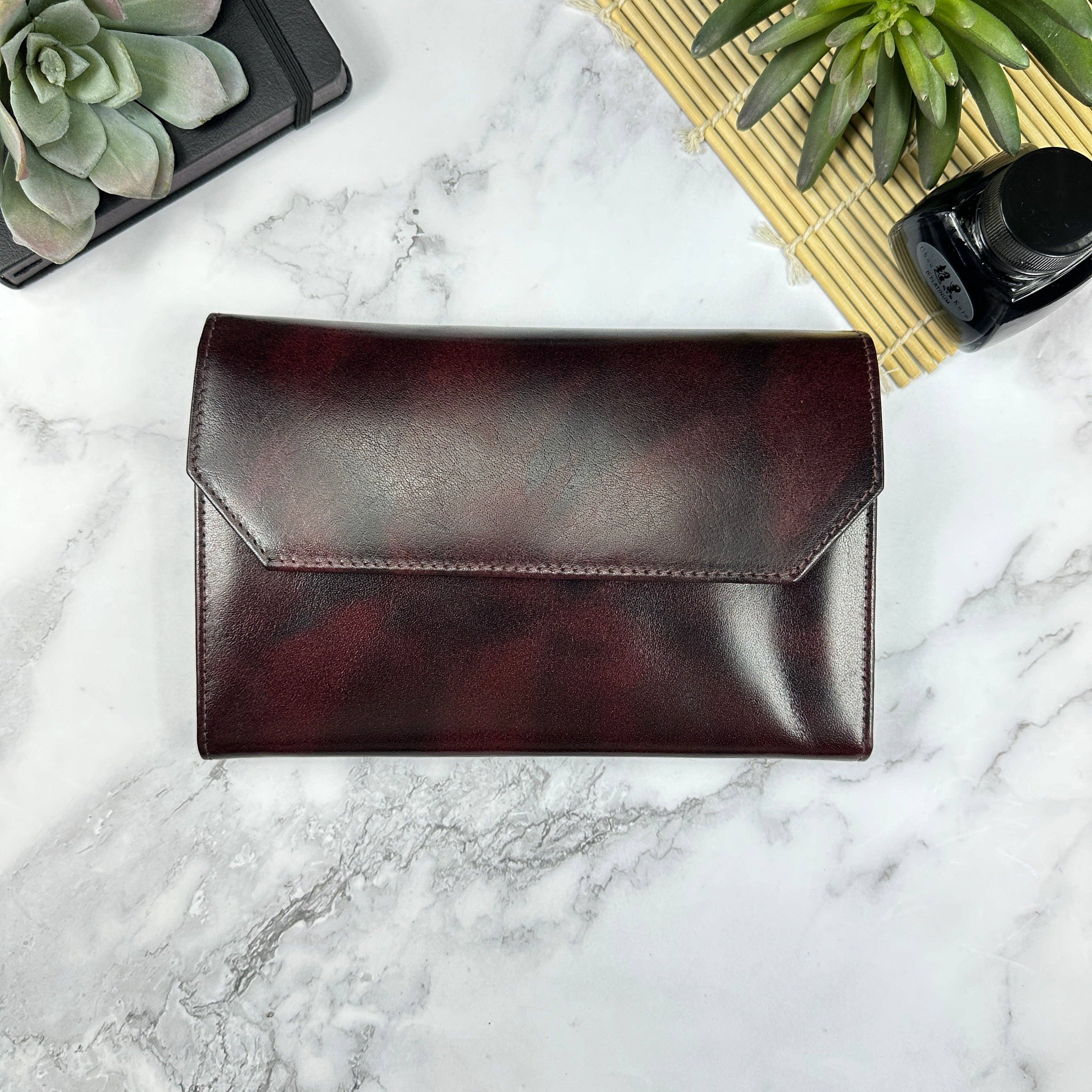 Girologio - Leather 12 Penfolio Clutch