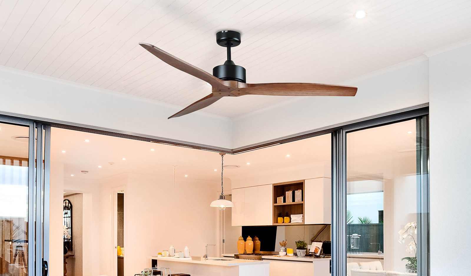 Deckenventilator Livorno, Leistung 70W, laufruhig, 1 / 2 / 4 h Timer, 4800 m³/h