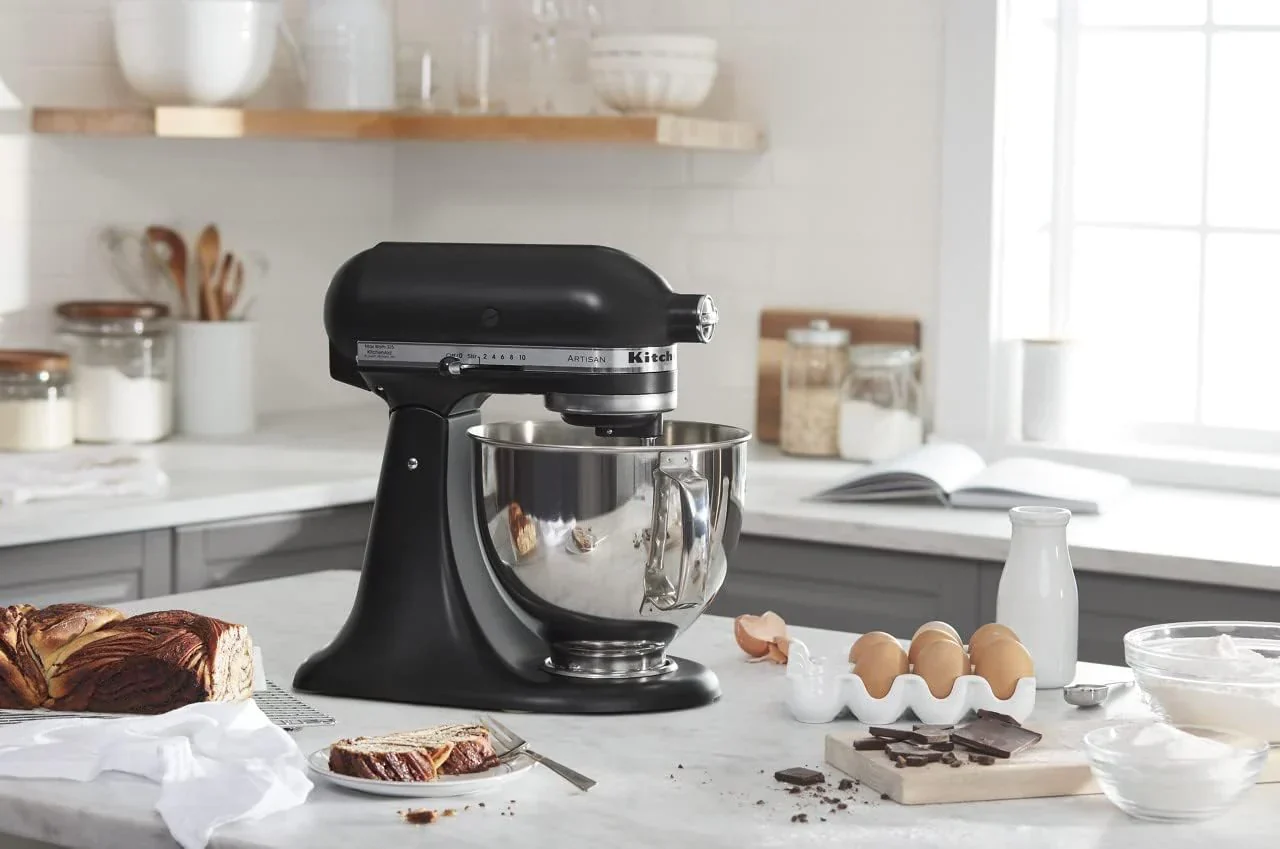 KitchenAid Artisan Series 5 Quart Tilt Head Stand Mixer