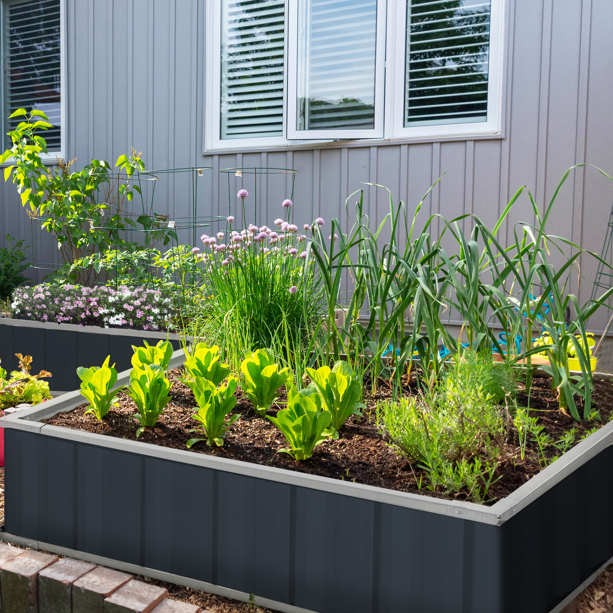 Outsunny Gartenbeet aus Stahl, Offener Boden und Werkzeuglose Montage, 90x90x30cm