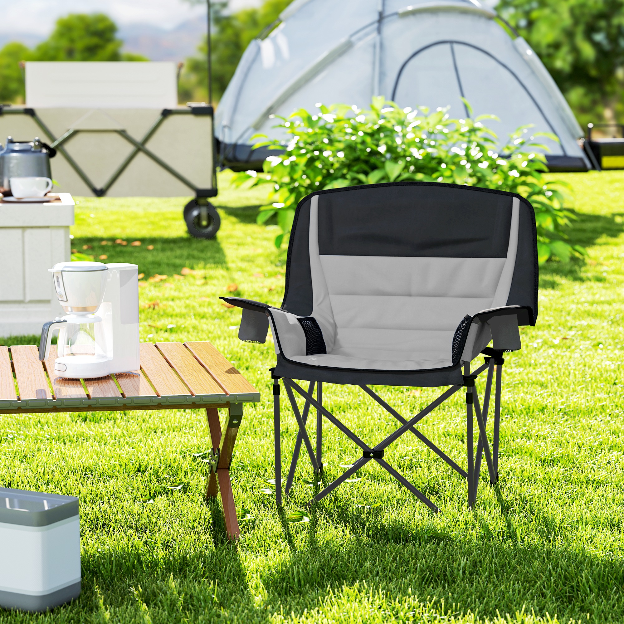 Outsunny Faltbarer und tragbarer Campingstuhl mit Becherhaltern, Seitentaschen und Transporttasche, Schwarz