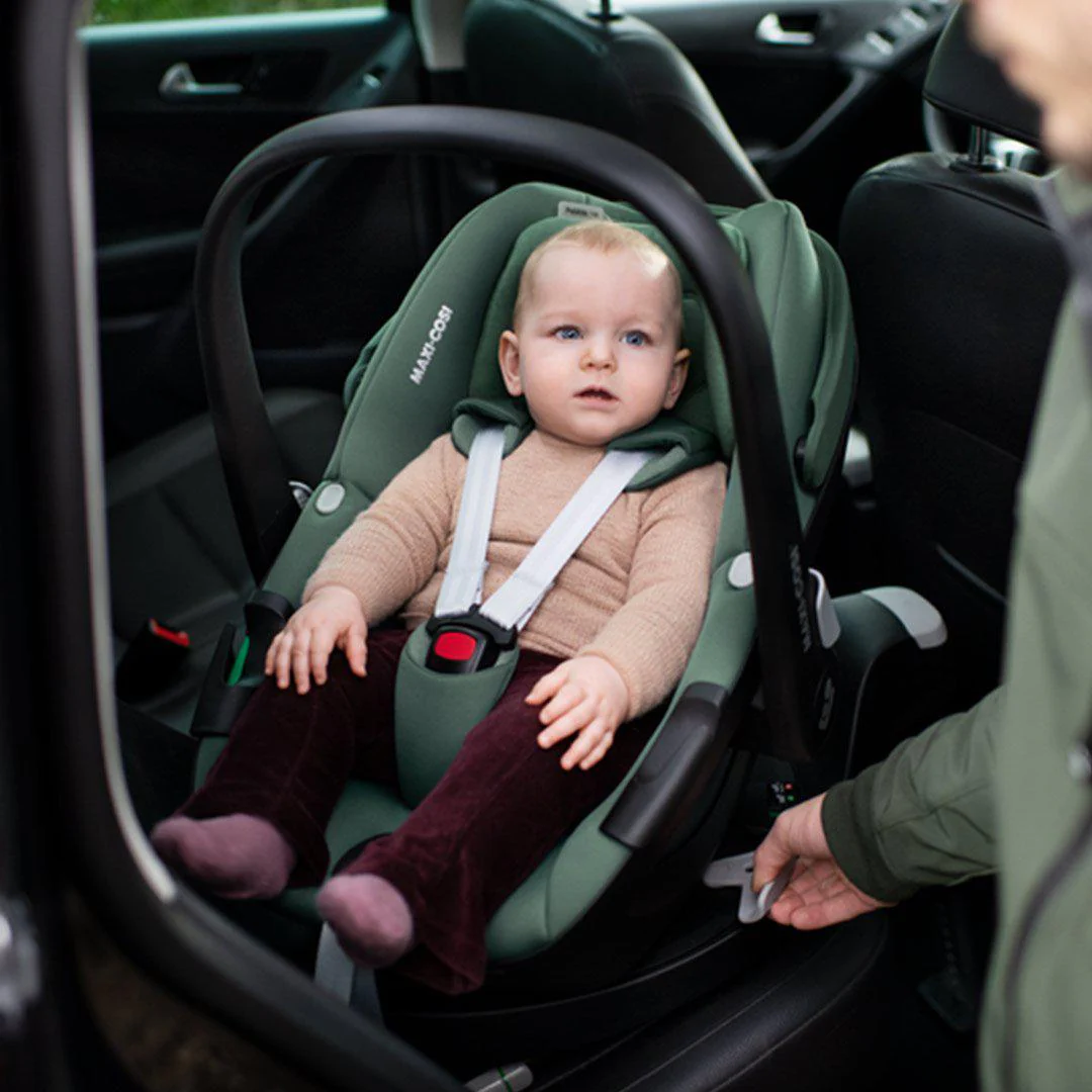 Maxi-Cosi 360 Family Kit Autostoel Bundel C Essential Collectie