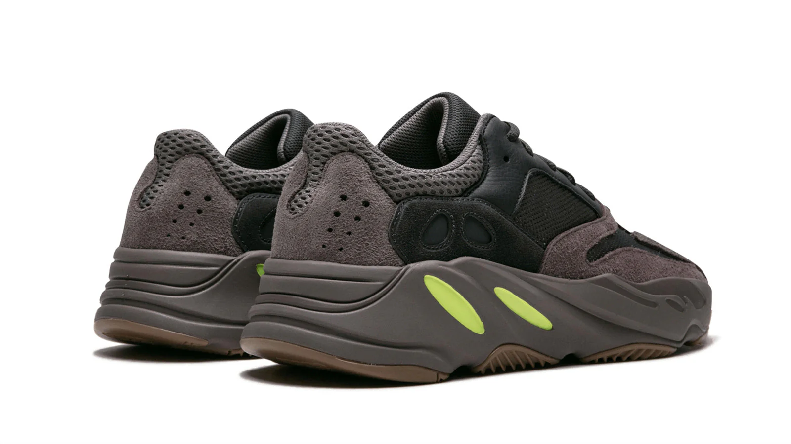 YEEZY BOOST 700 