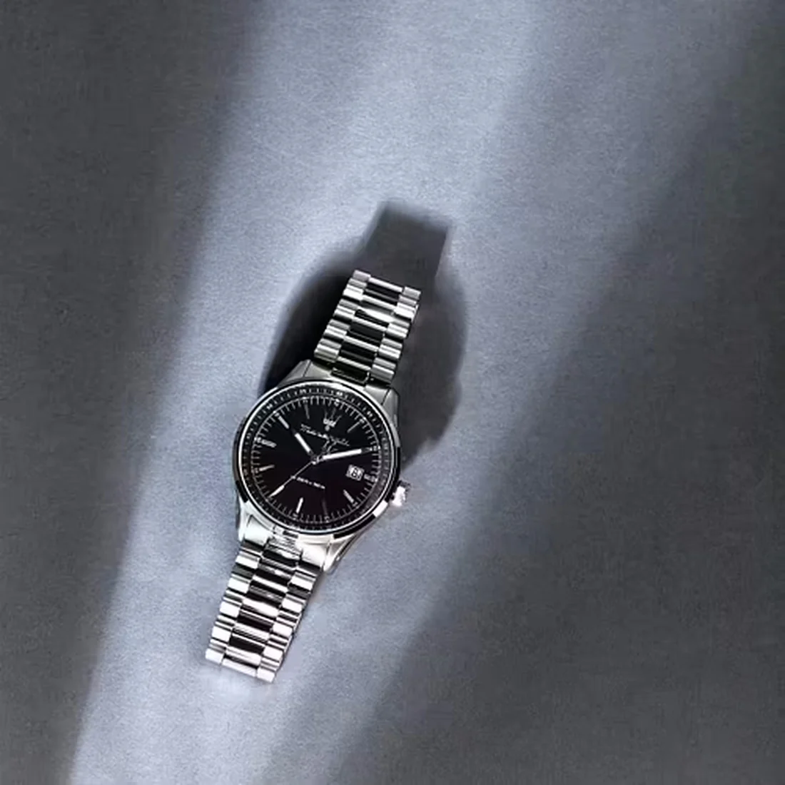 Orologio Maserati Sorpasso con rehaut quadrante nero R8853124003