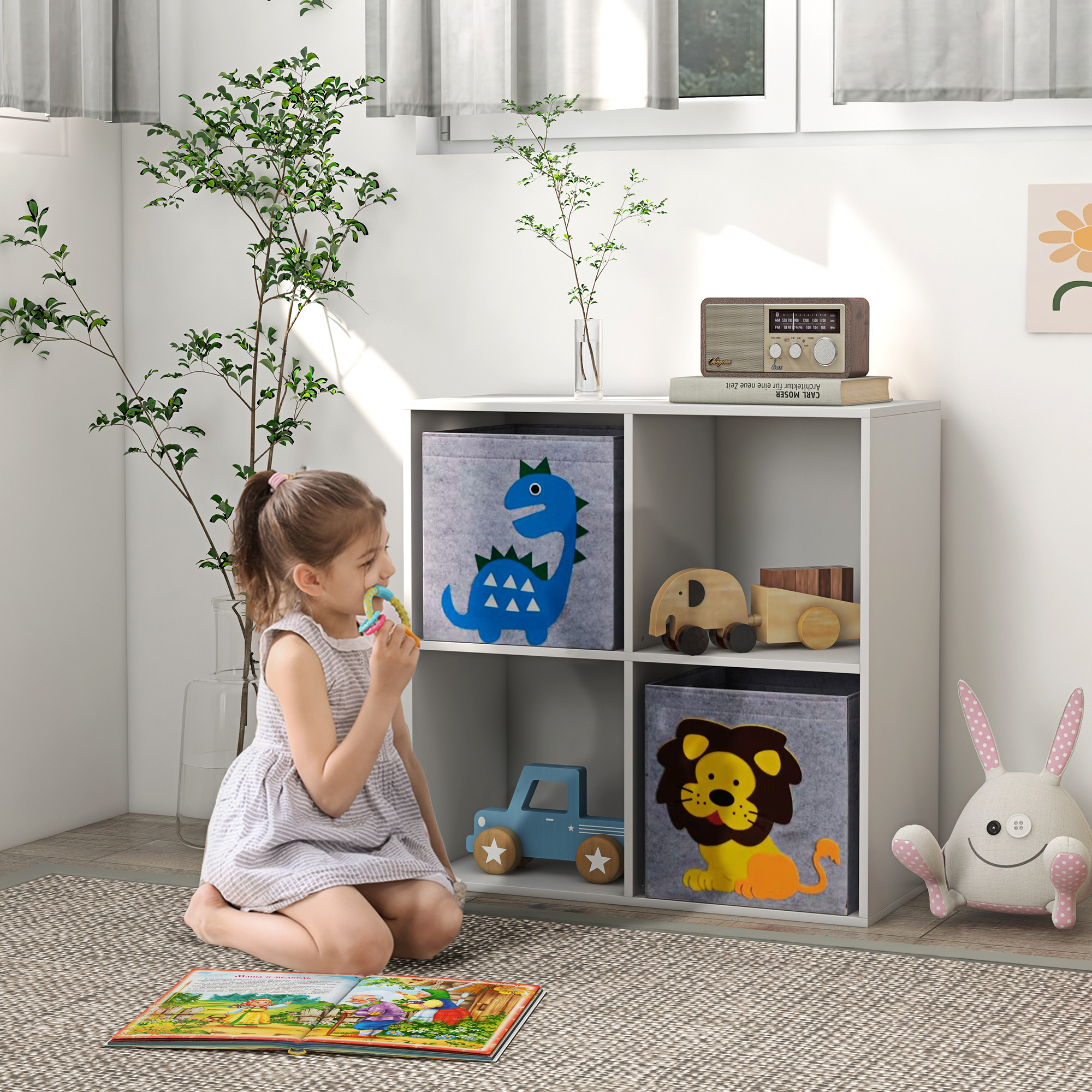 ZONEKIZ Kinderregal Bücherregal 4 Fächer 2 Würfel Stoffkörbe Dinosauriermotiv für Kinderzimmer 62 x 30 x 62 cm weiß