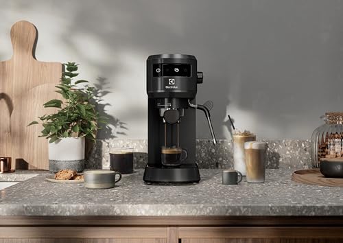 Electrolux Explore 6 Macchina per Caffè Espresso e Cappuccino E6EC1 6BST, 2 tazze, tecnologia ThermoBlock, set filtro 2 1 incluso, Caffè in Polvere e Cialde E.S.E., colore nero : Amazon.it: Casa e cucina