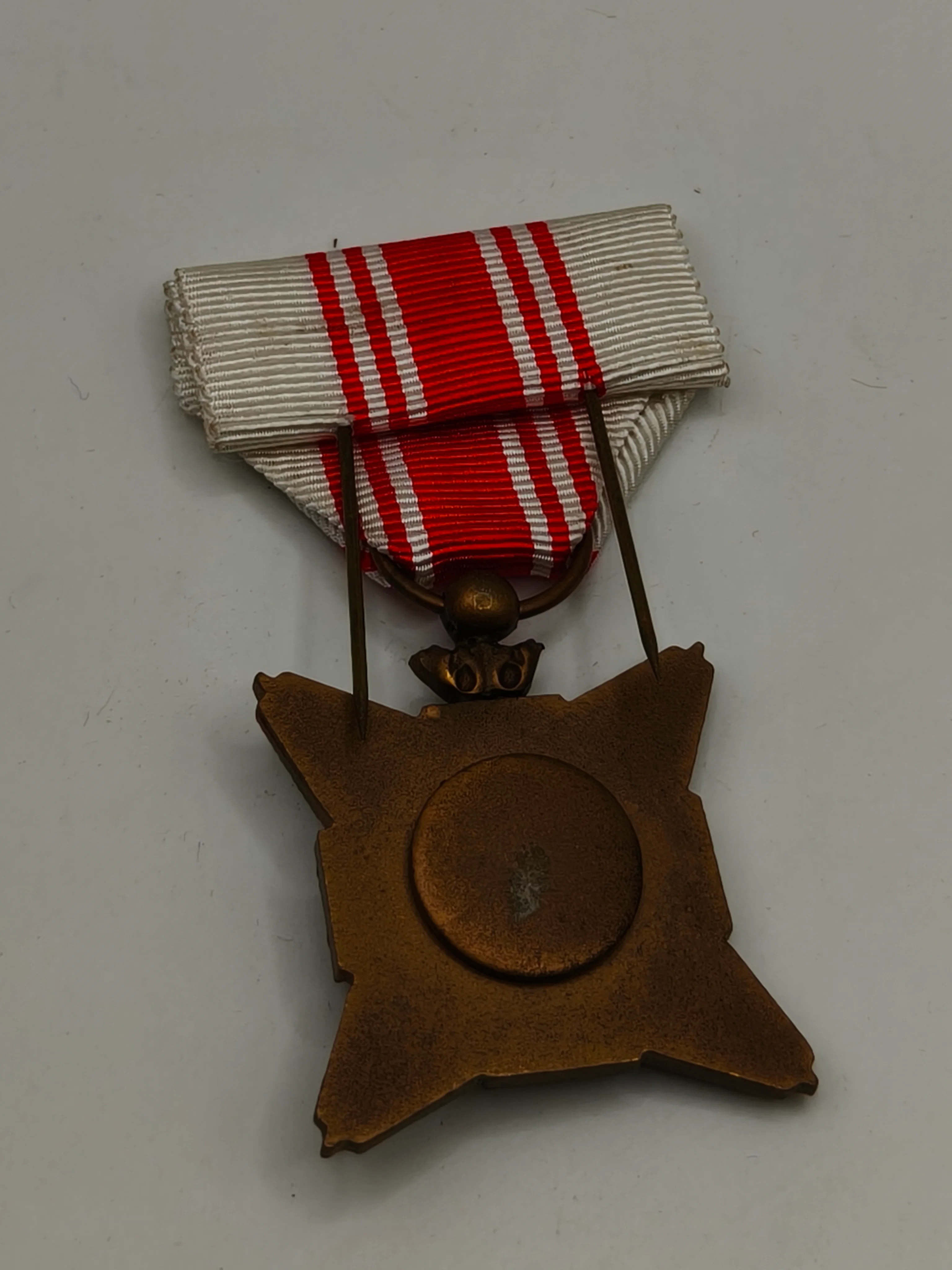 Medalla cruz roja. B��lgica