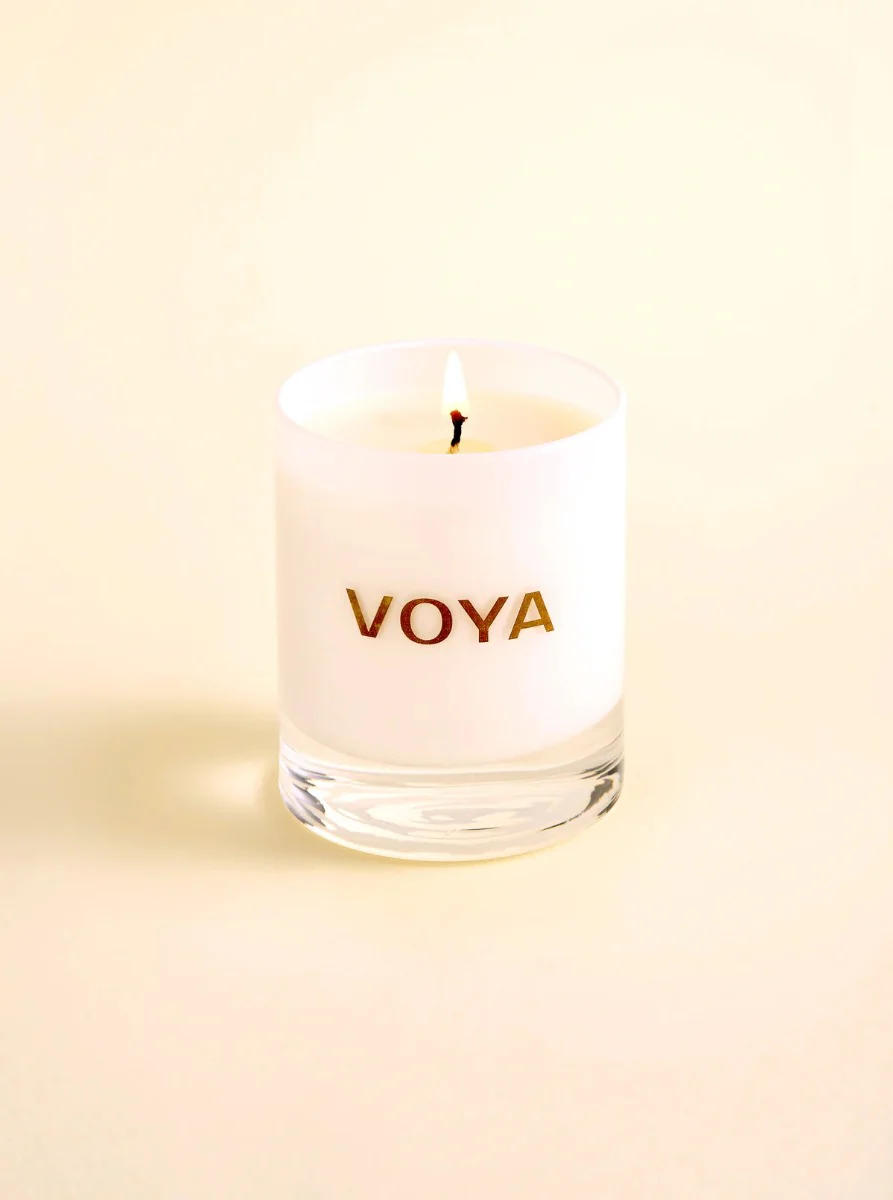 VOYA Luxury Scented Candle - Cedarwood & Bergamot