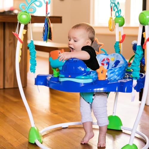 Baby Einstein, Centro Giochi e Attività Neptune's Ocean Discovery, 15 Giochi e Attività, 3 Lingue, Girello con Musica e Luci, Sedile Girevole a 360°, Regolabile, a Partire da 6 Mesi : Prima infanzia