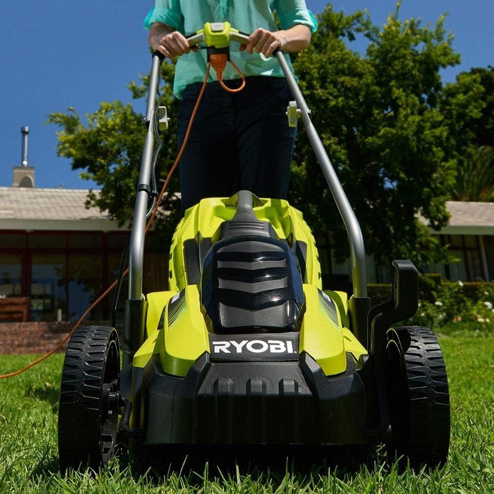 Tondeuse électrique 1300W 33cm de coupe RYOBI RLM13E33S - 5 réglages de hauteur de coupe + Mulching