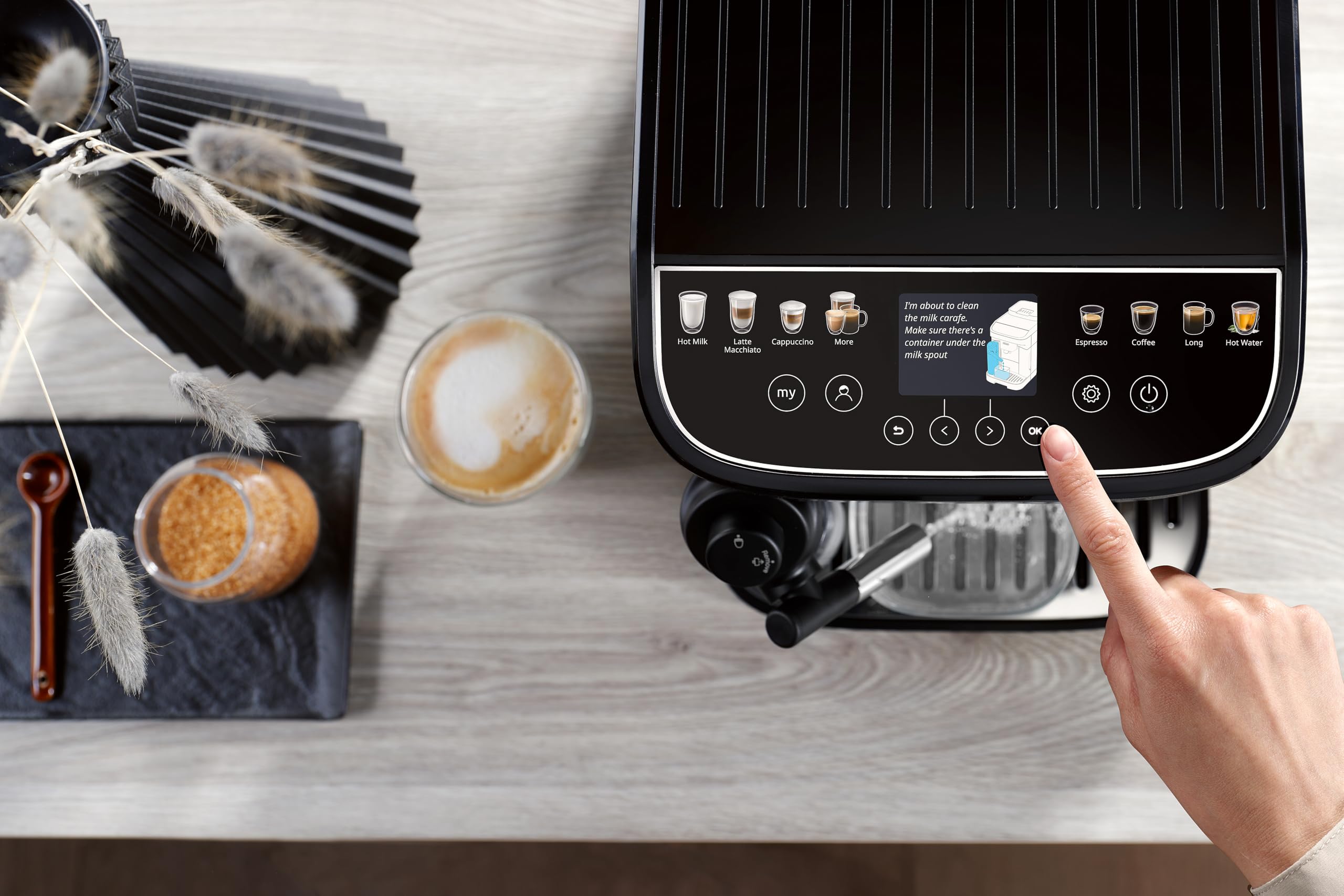 Kaffeevollautomat Magnifica Evo Next mit 13 One-Touch-Getränken, 1,8 L Wassertank und LatteCrema Hot Milchaufschäumer