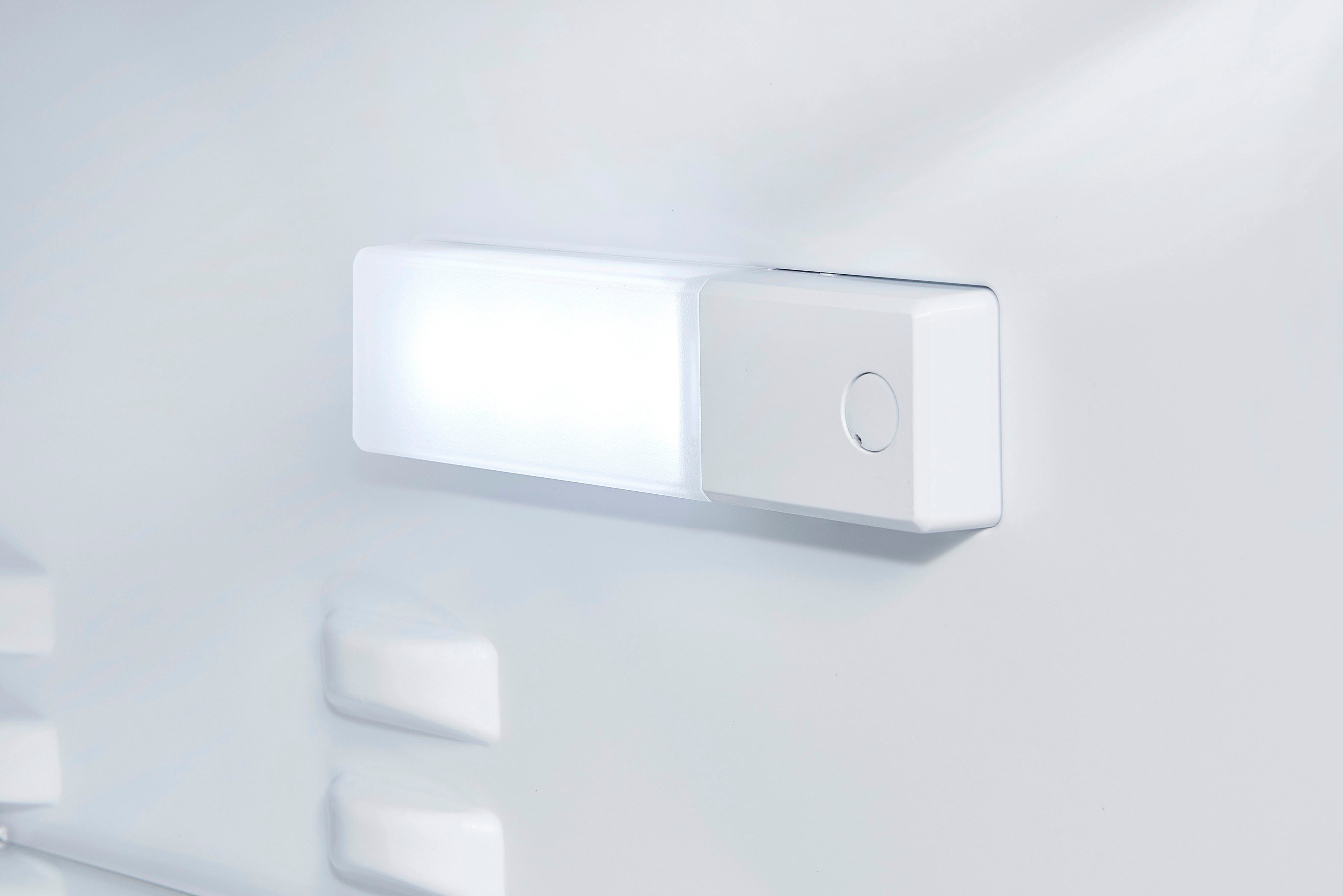 Einbaukühlschrank UKS140-V-FE-010D