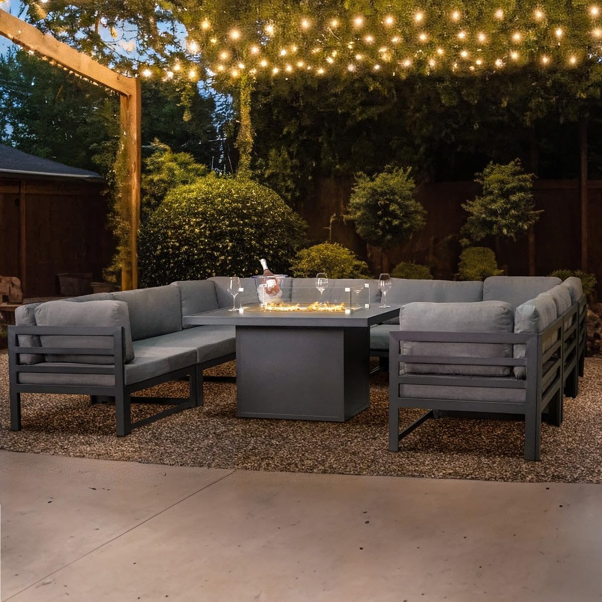 Modulares Gartenlounge-Set Groß Grau 8-Sitzer U-Form Sofa mit Kissen, Tisch & Gasfeuerstelle 9-teiliges Aluminium-Gartenmöbelset für draußen Eckset Terrasse Balkon [inkl. Wasserdichte Regenabdeckung]