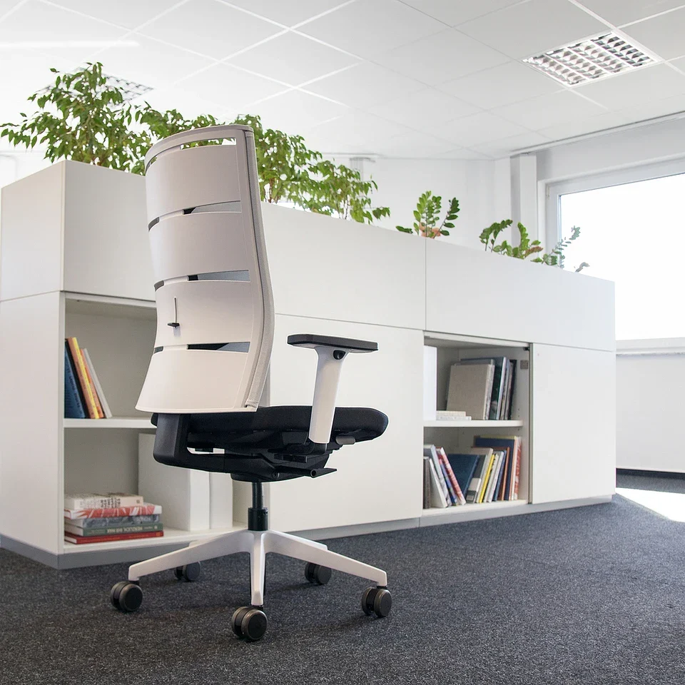 Sedia da ufficio ergonomica con schienale in rete lento Agilis Matrix MT12 EDIZIONE SPECIALE Pure Black