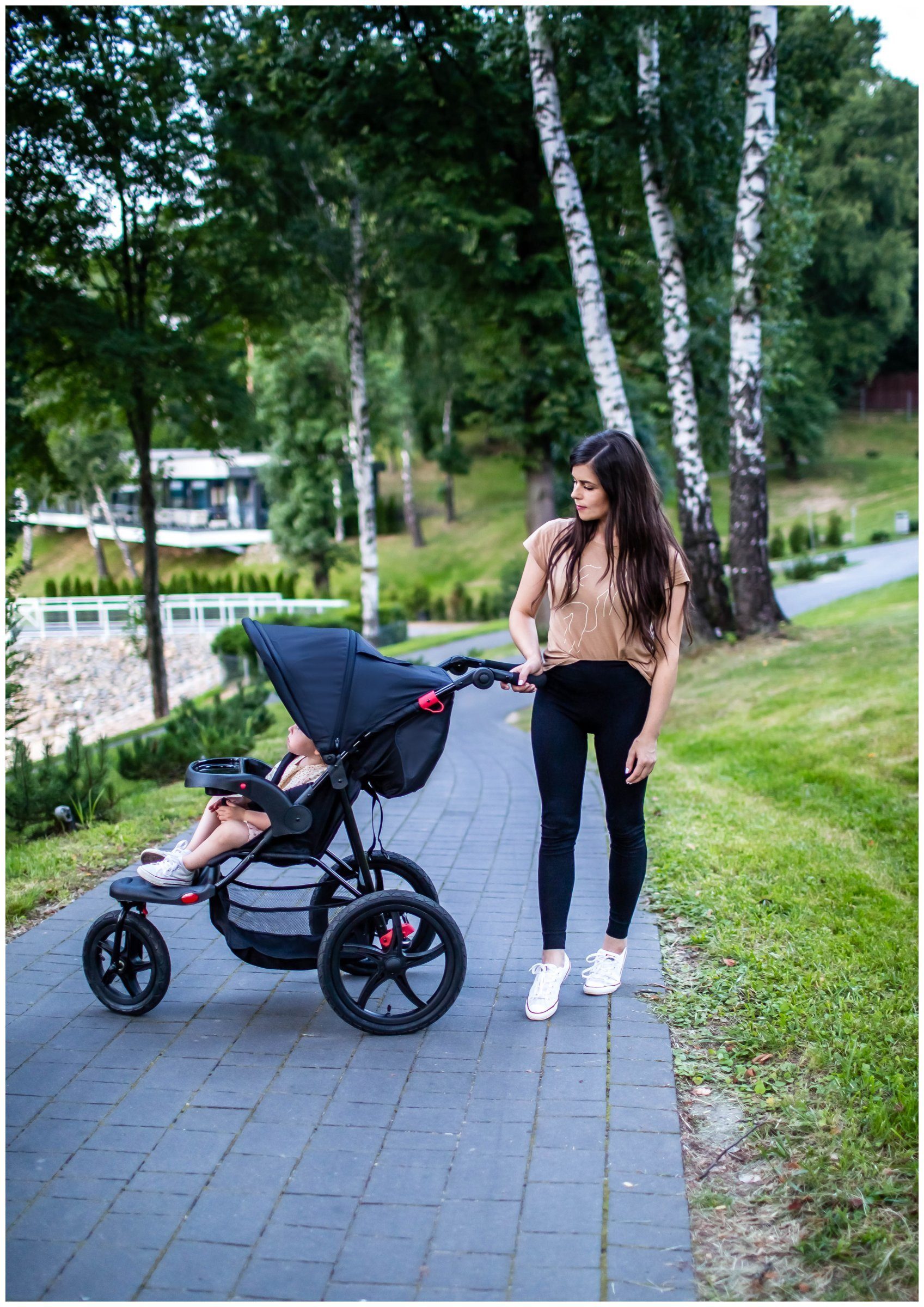 Dreirad-Kinderwagen Jogging-Kinderwagen mit Luftreifen und Verdeck - Modell: MOUNTAIN