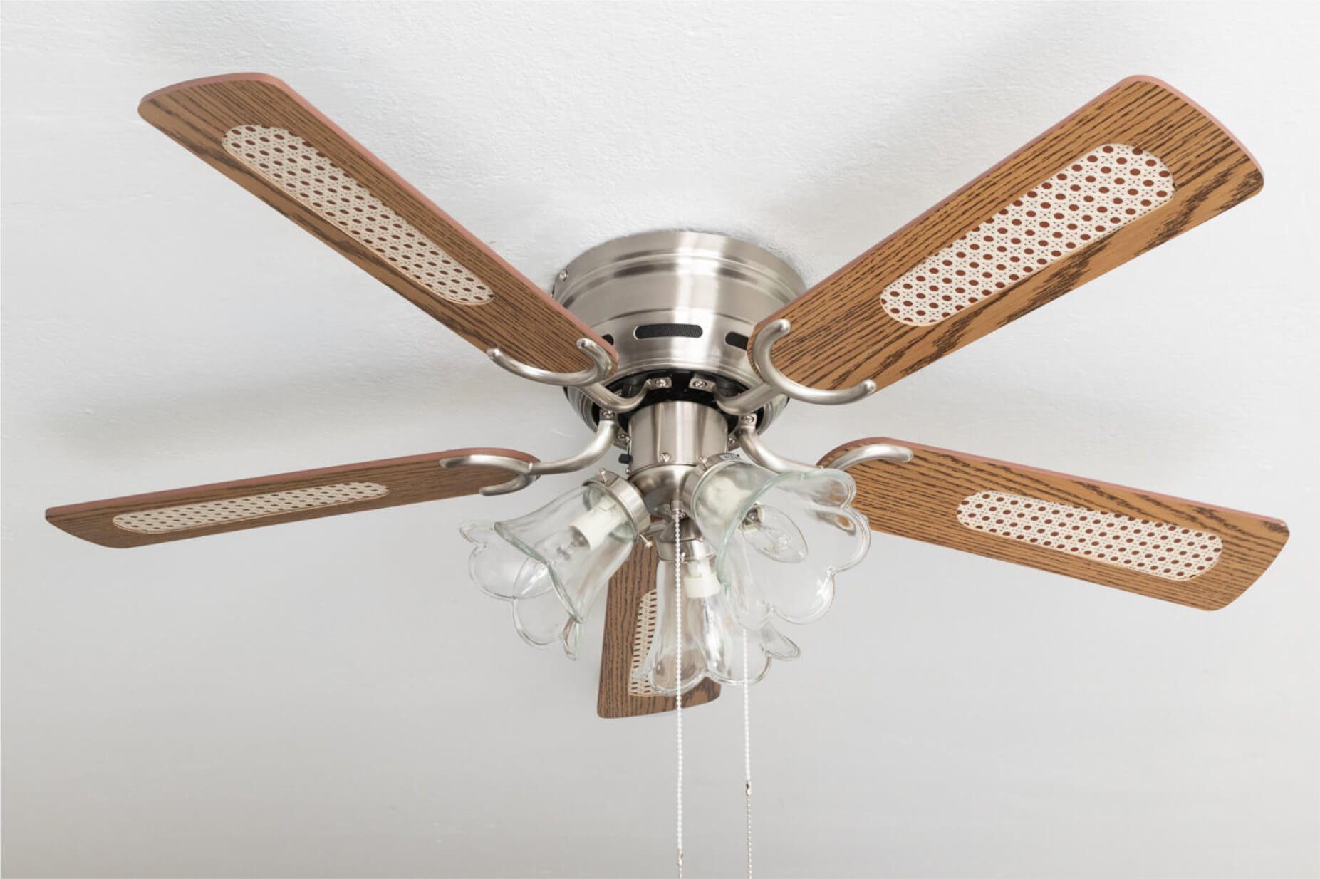 Deckenventilator Deckenventilator Kisa Deluxe BN Eiche / Walnuss mit Licht