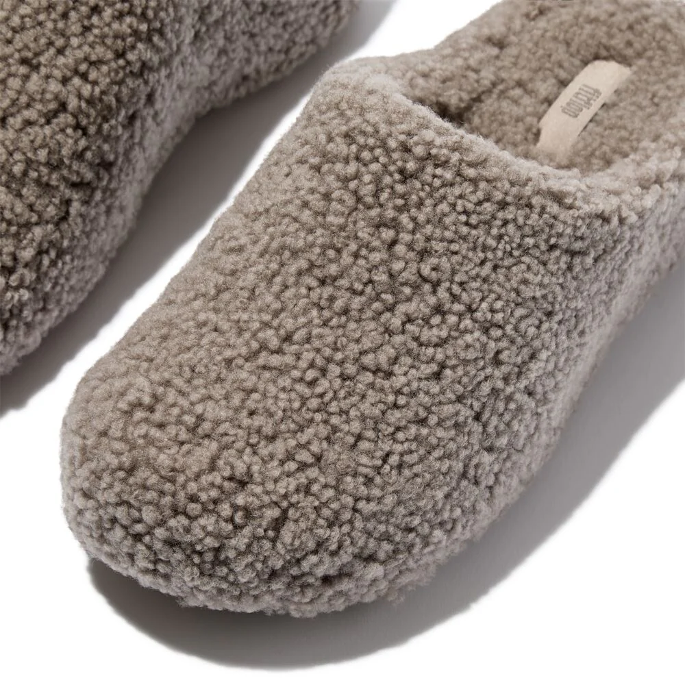 FitFlop SHUV Curly-Shearling Clogs