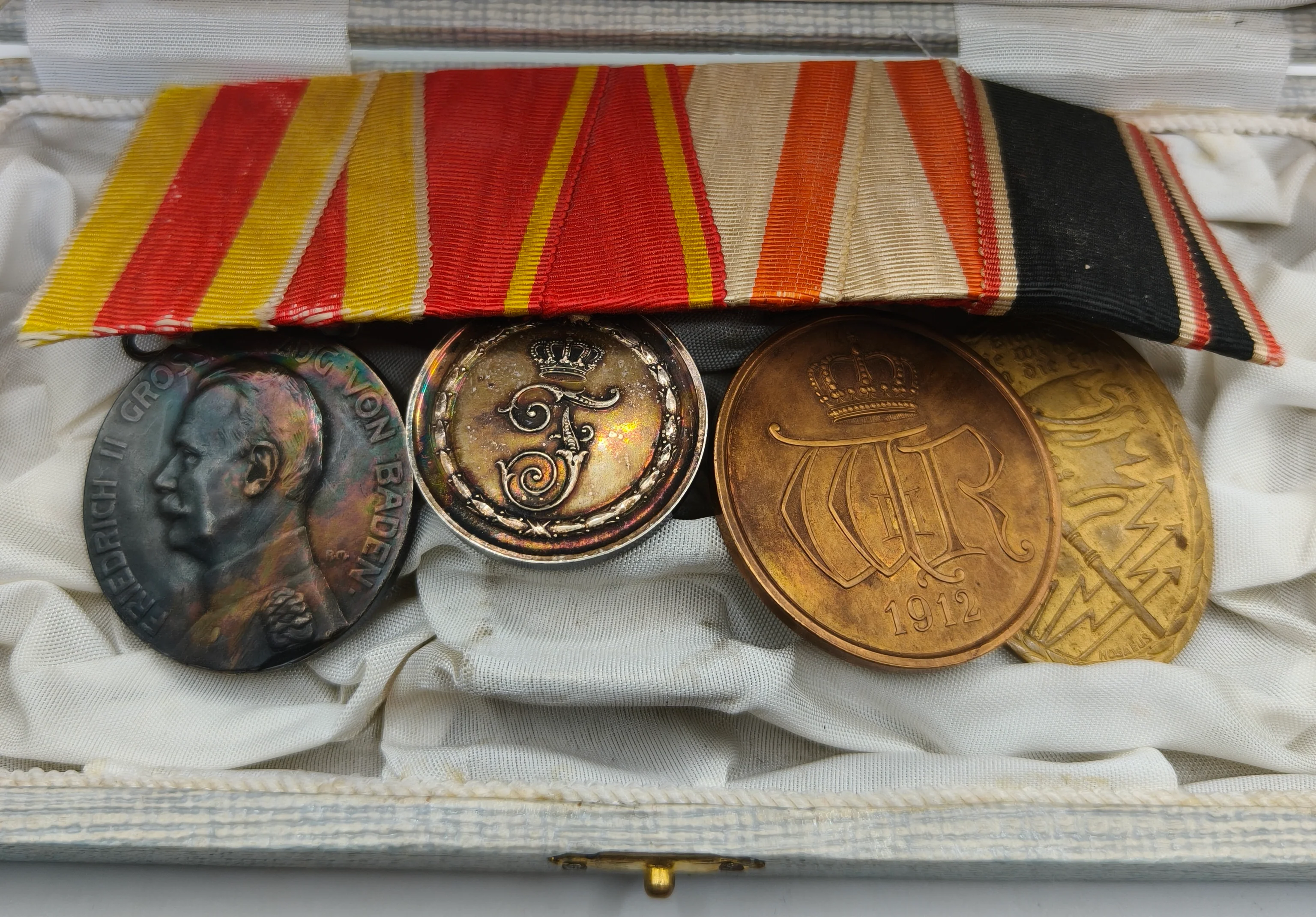 Pasador medallas alemanas . ��poca Imperial Aleman.
