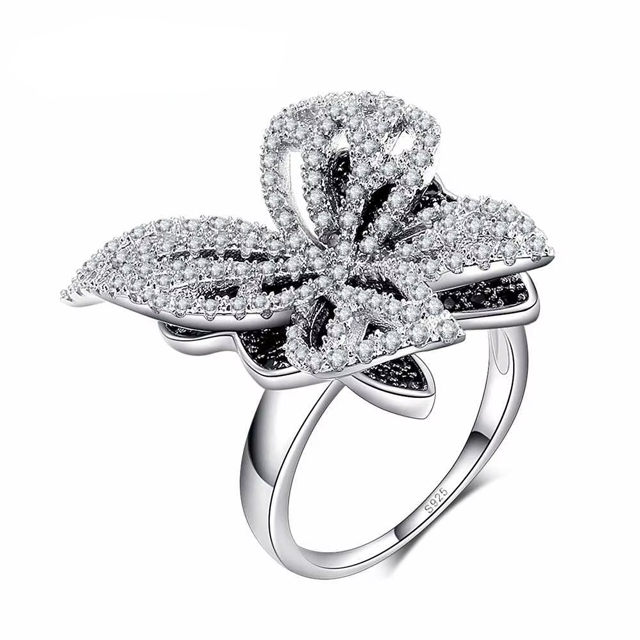 Sterling Silver Beautiful Butterfly Flying Model Crystal Ring for Women��s