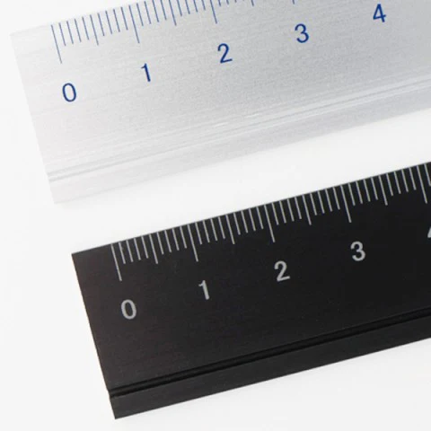 SLIP-ON ALUMINIUM RULER 15CM BLACK