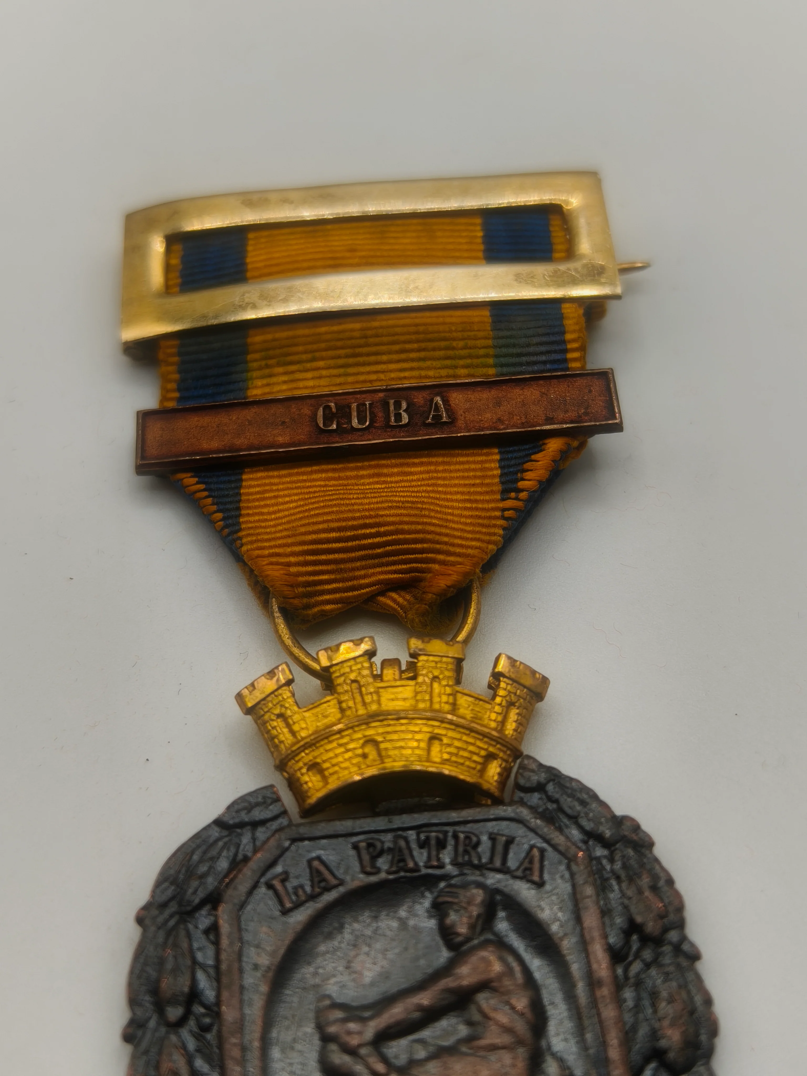 Medalla Voluntarios de Cuba Modelo II Rep��blica