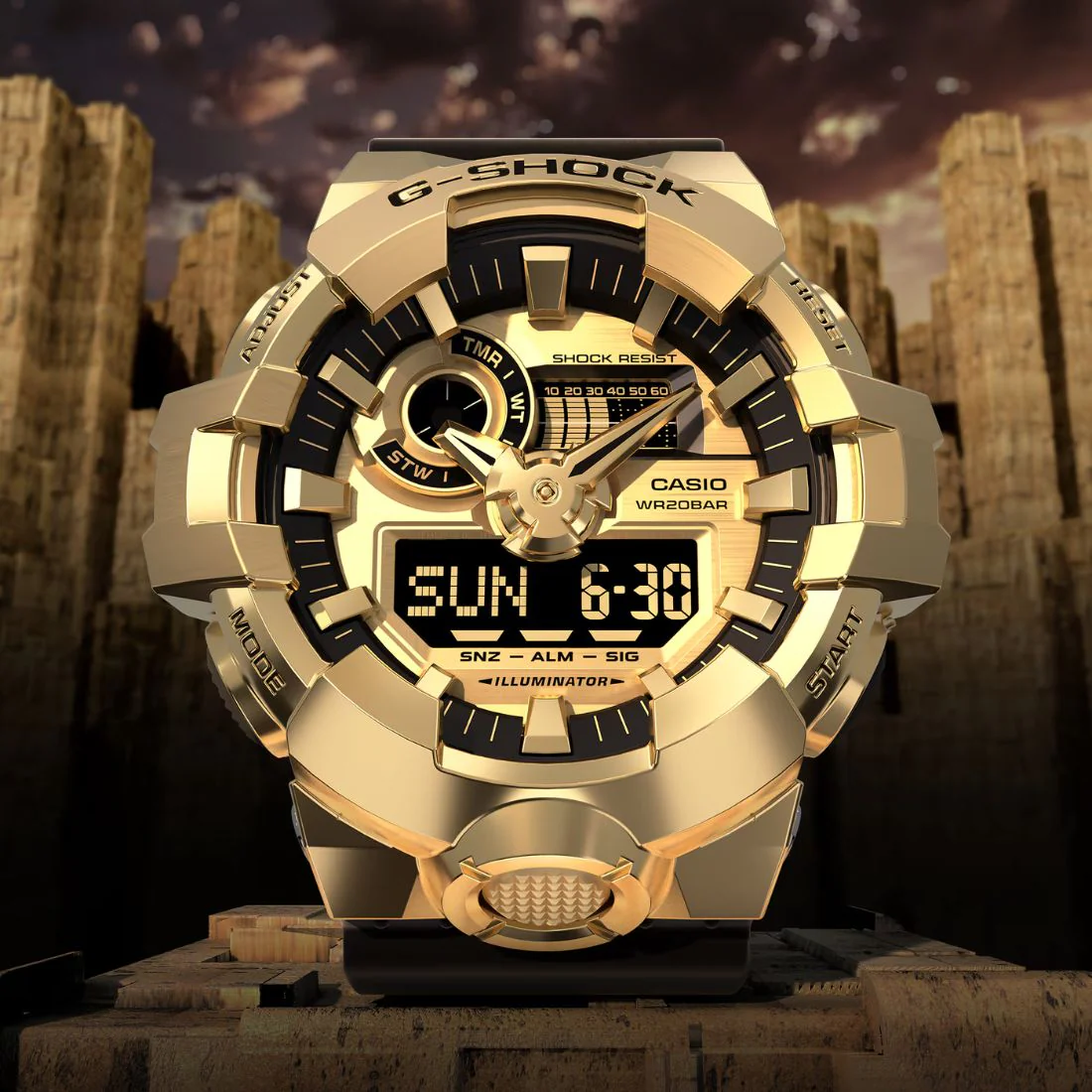 Orologio G-Shock GM-700G-9AER cassa bigsize acciaio e resina dorato