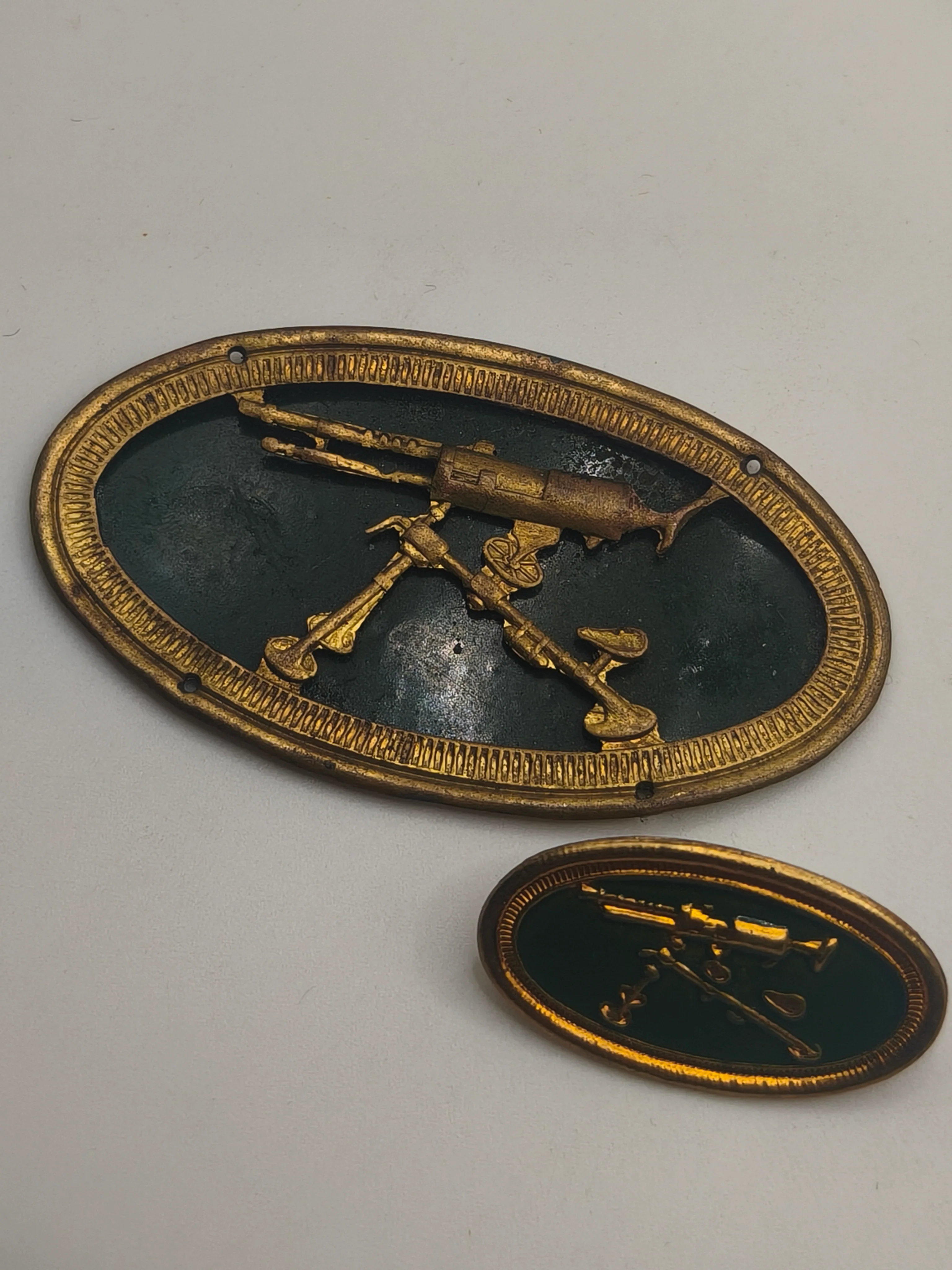 Maxim Machine Gunner Badge. Spanish Civil War.