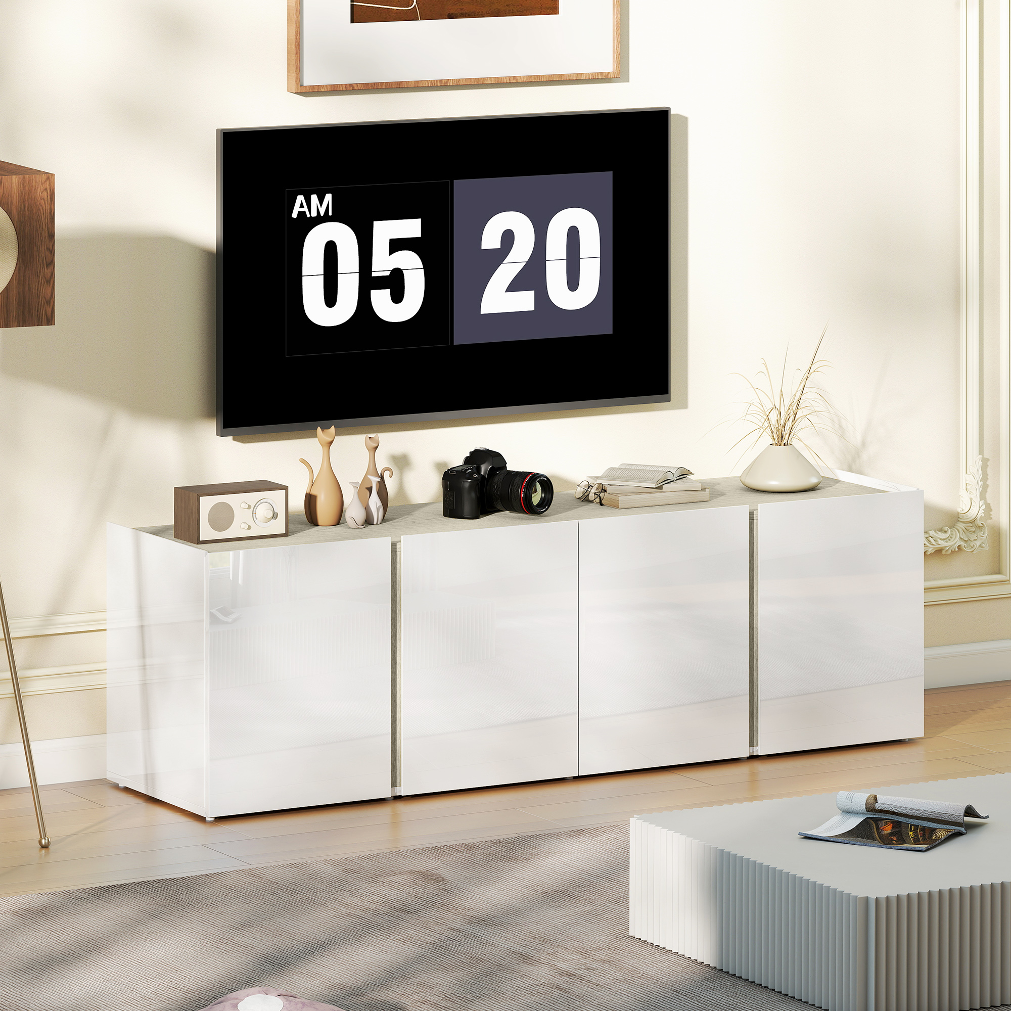 HOMCOM TV-Kommode für 65-Zoll-Fernseher, Fernseh-Schrank mit Soft-Close-Türen, anpassbare Regale, Kabellöcher, für Wohnzimmer, Weiß