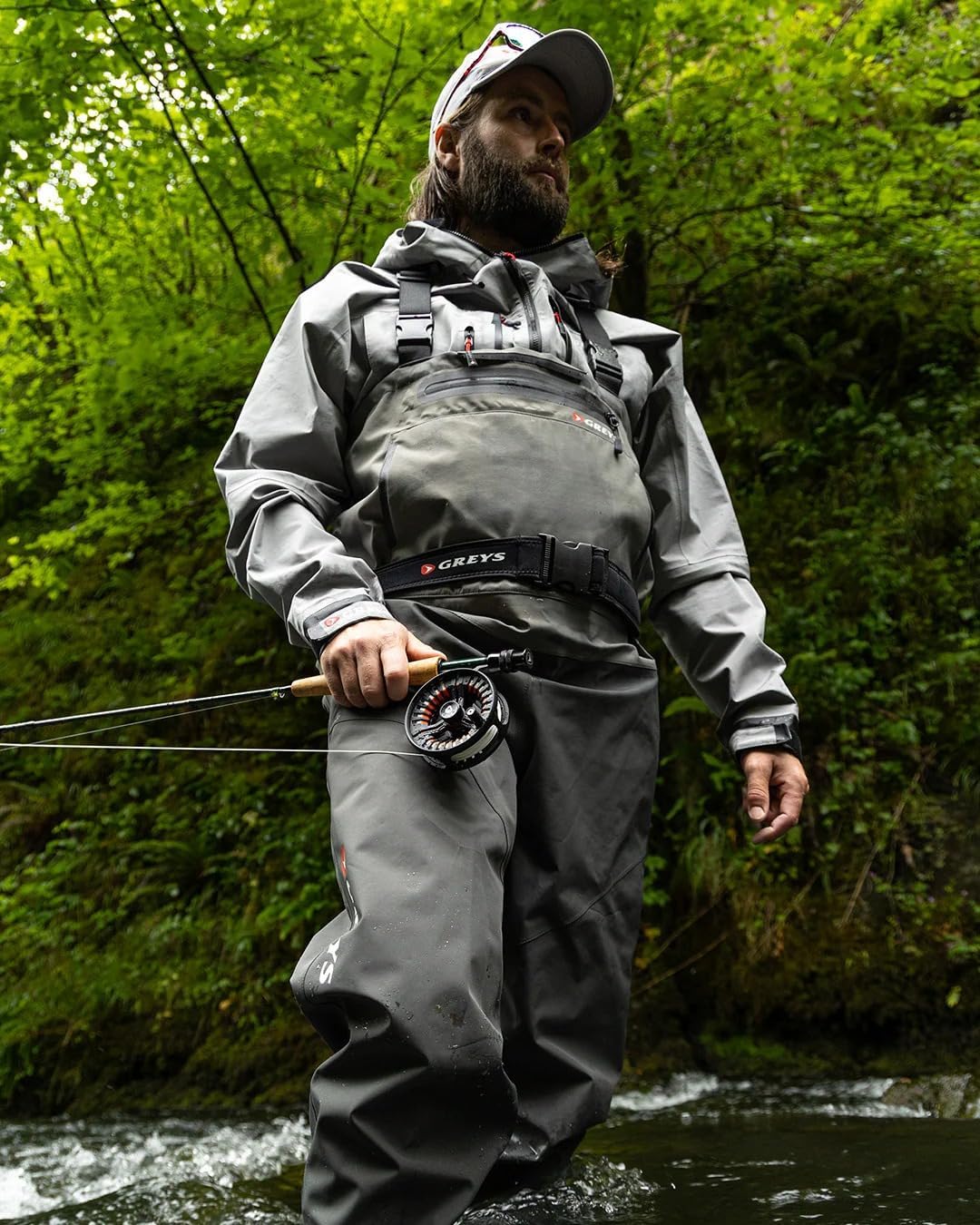 Greys Tital Wathose Mit Neoprenfüßen | Atmungsaktive Wasserdichte Fliegenfischer- & Jagdwathose | Maximale Bewegungsfreiheit | 20.000mm Membran | Verstellbare Träger | Mehrere Größen