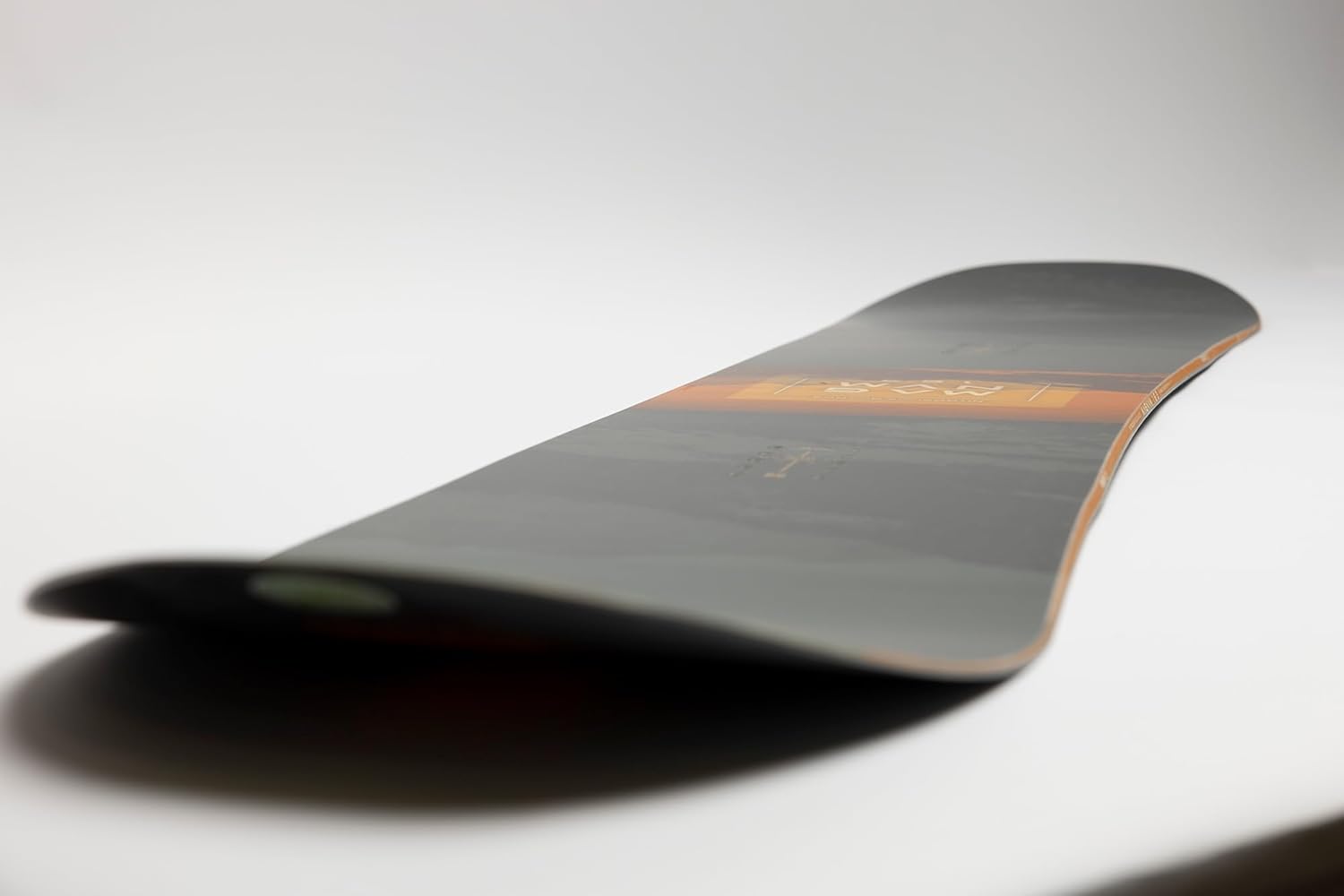 Nitro Snowboards Herren Magnum BRD´25, Allmountainboard, Directional, Cam-Out Camber, All-Terrain, Freeride, Wide, für große Füße