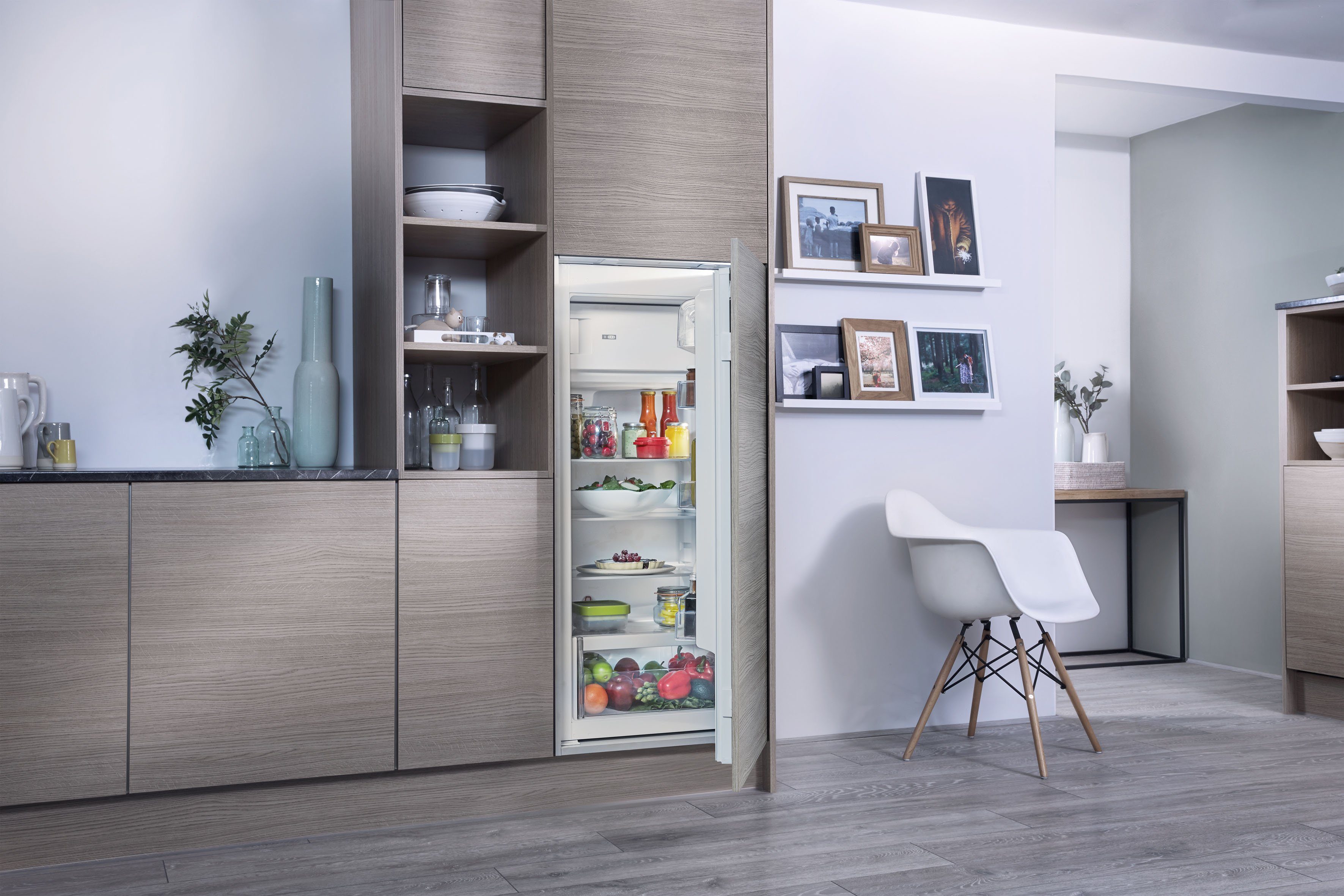 Einbaukühlschrank KSI 12GF2