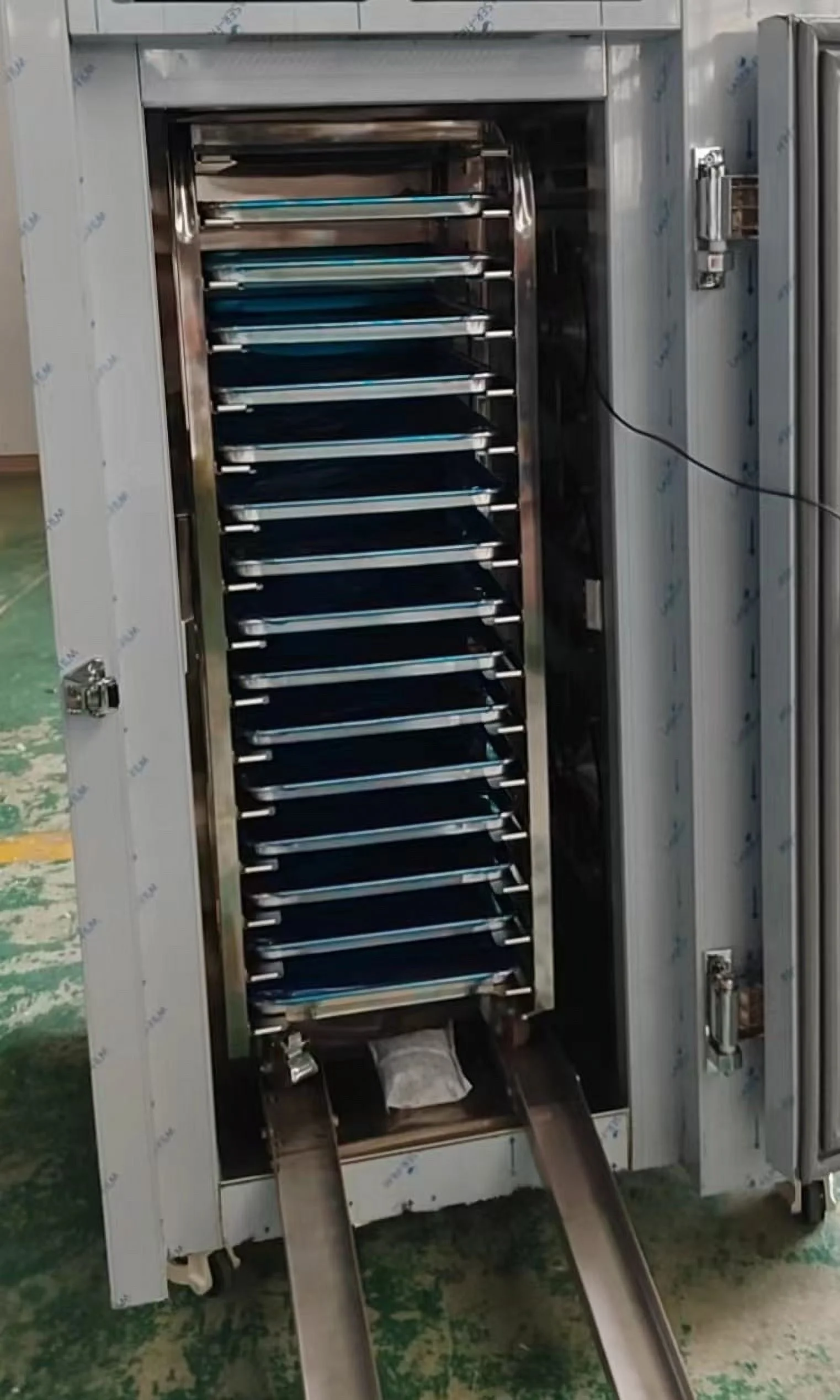 Kolice Commercial Heavy Duty 15 Trays Blast Chiller with Trolley Cart, Chest Freezer, Restaurant Freezer Cabinets, Shock Freezing Blast Freezer-Lowest temperature -40��F(-40��C)