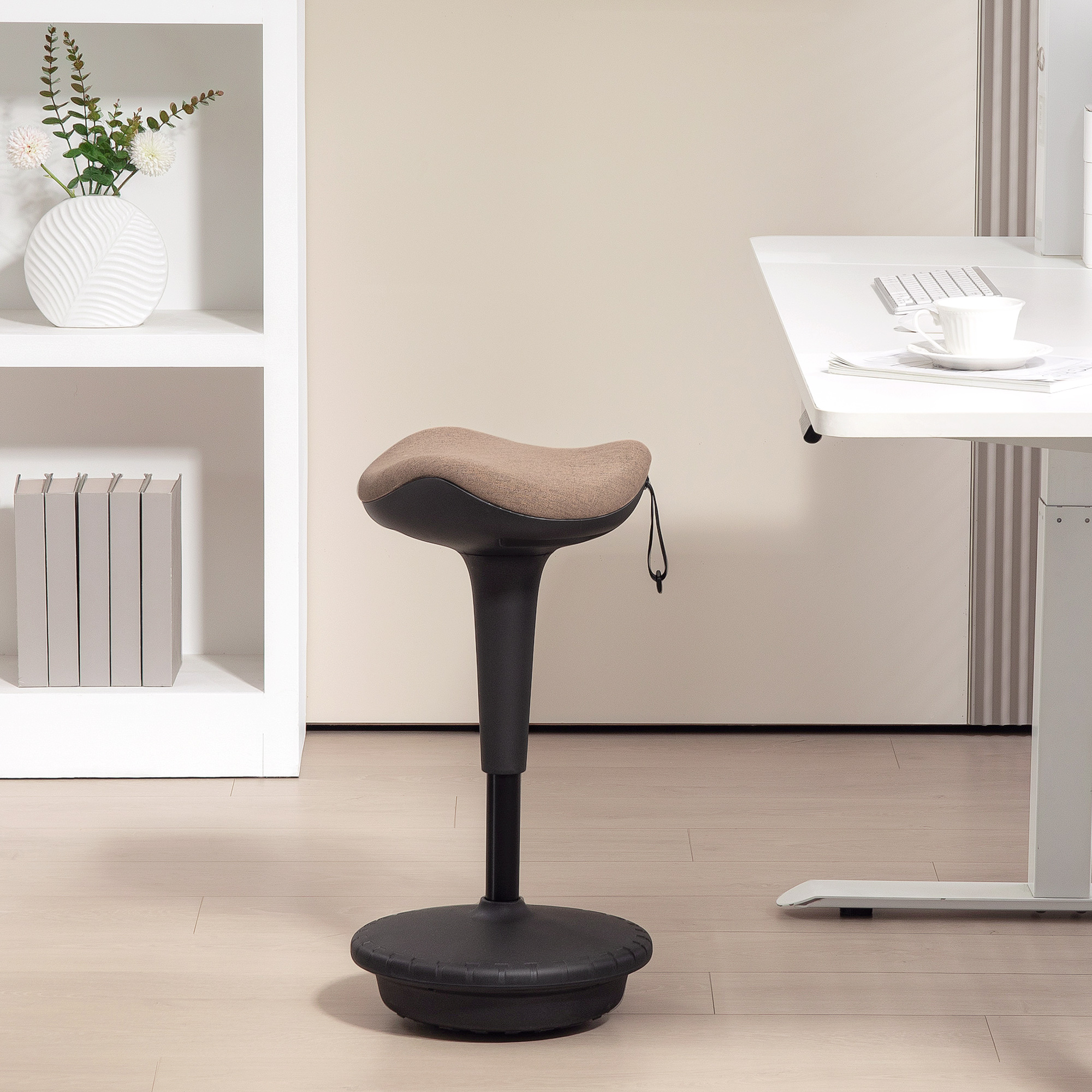 HOMCOM Balancehocker, beweglicher Sitz, drehbar, höhenverstellbar, ergonomisch, 34 x 34 x 68,5-83,5 cm, Braun