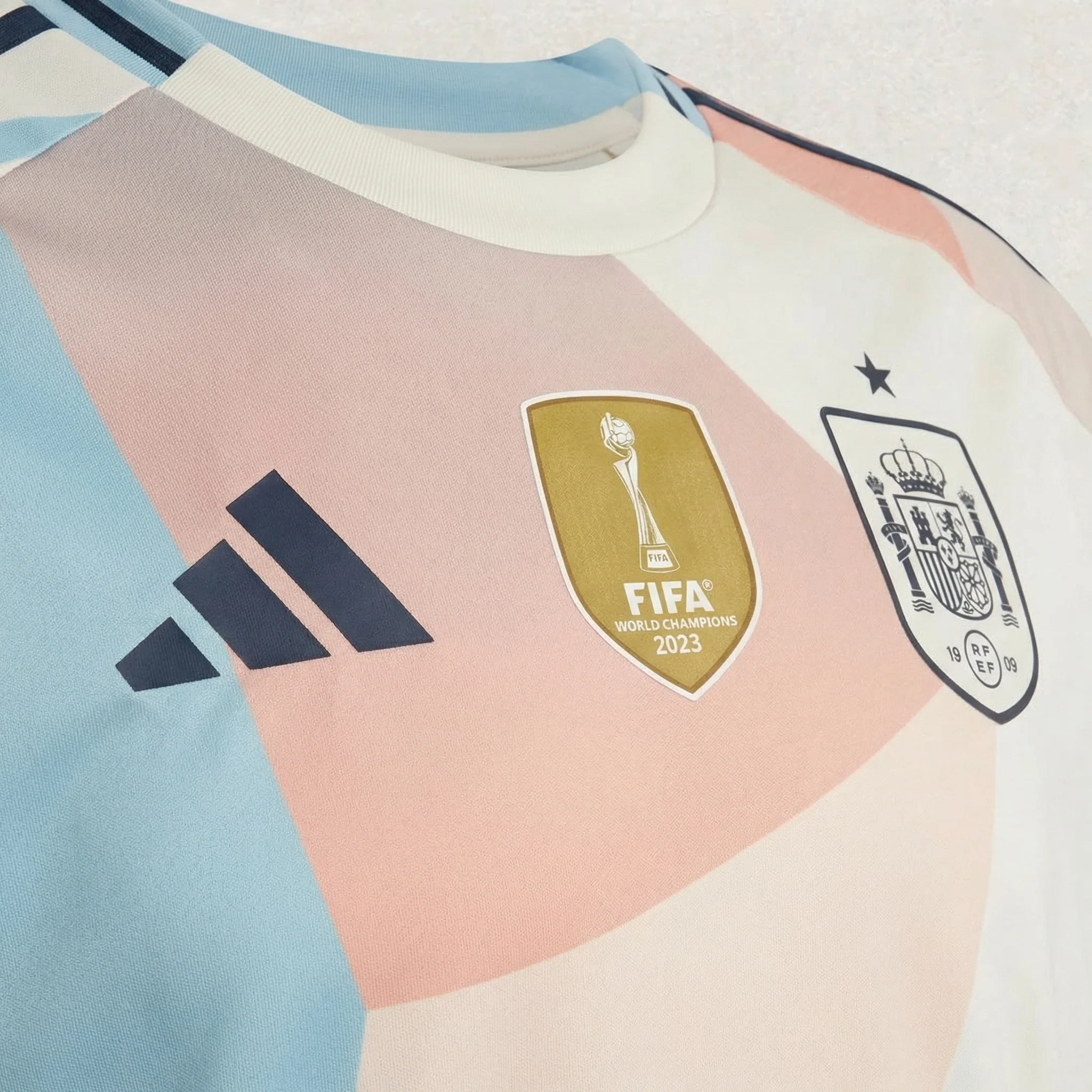 Spain 2025/26 Away Women's Jersey