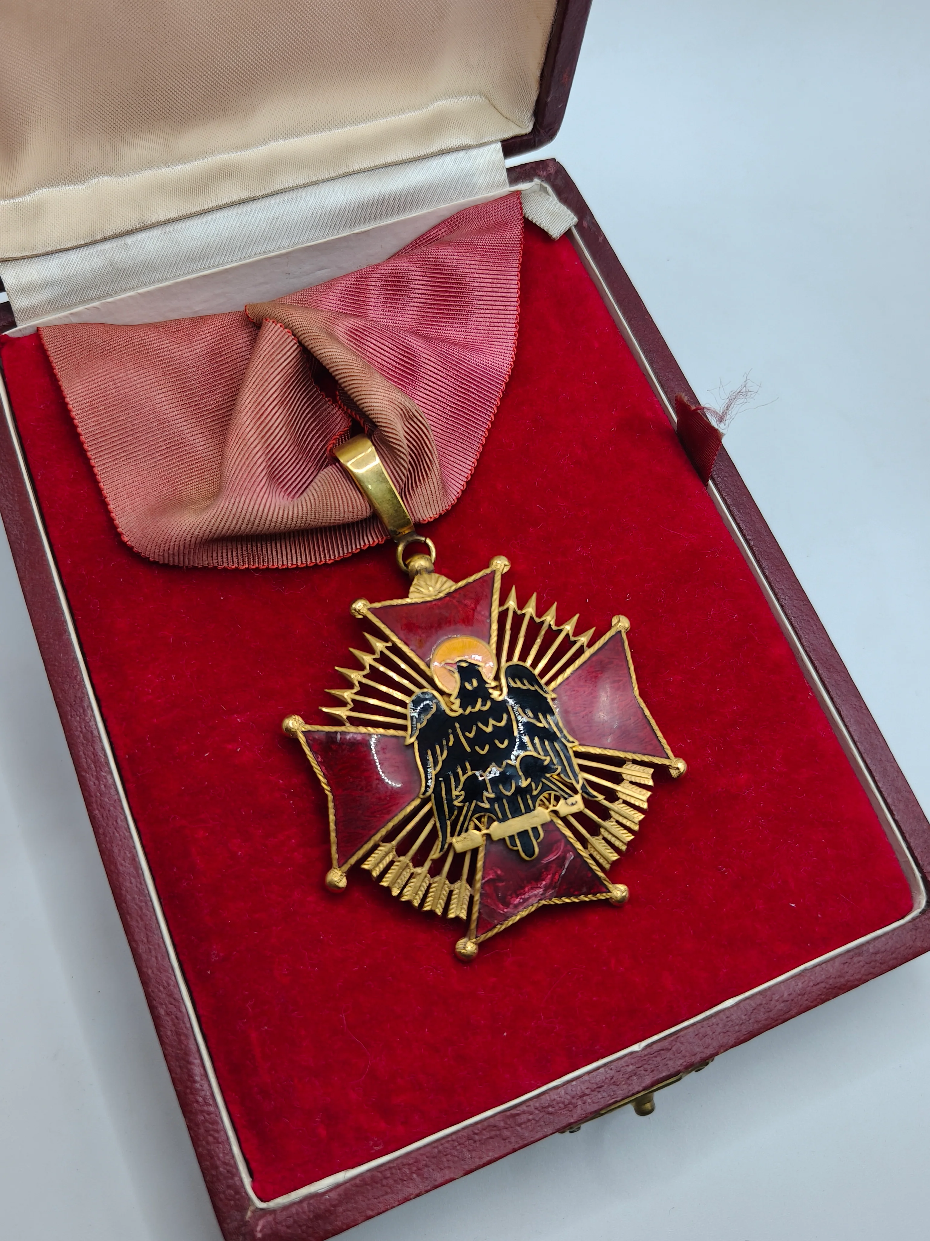 Medalla Encomendador Orden de Cisneros. ��poca Franco Espa?a